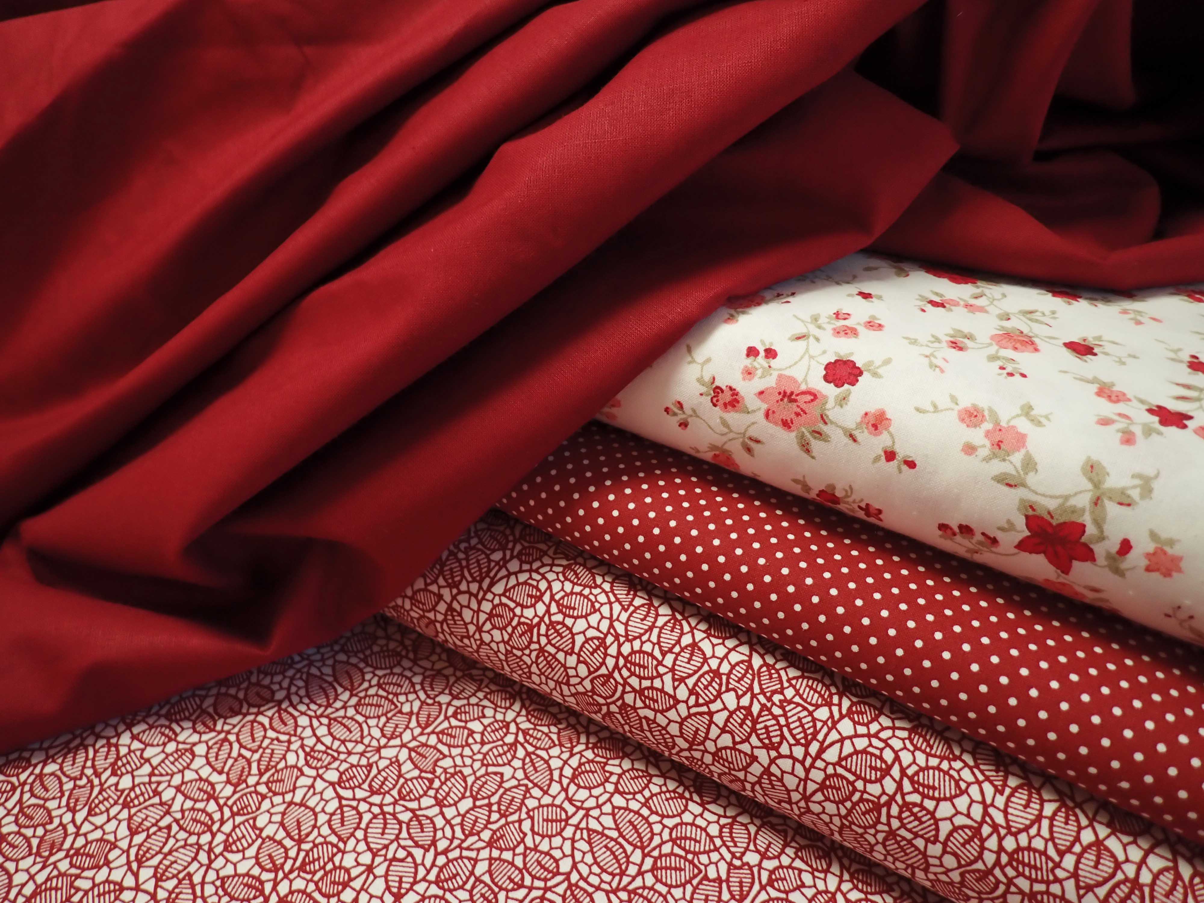 LÁTKA - JEDNOBAREVNÁ - BORDO