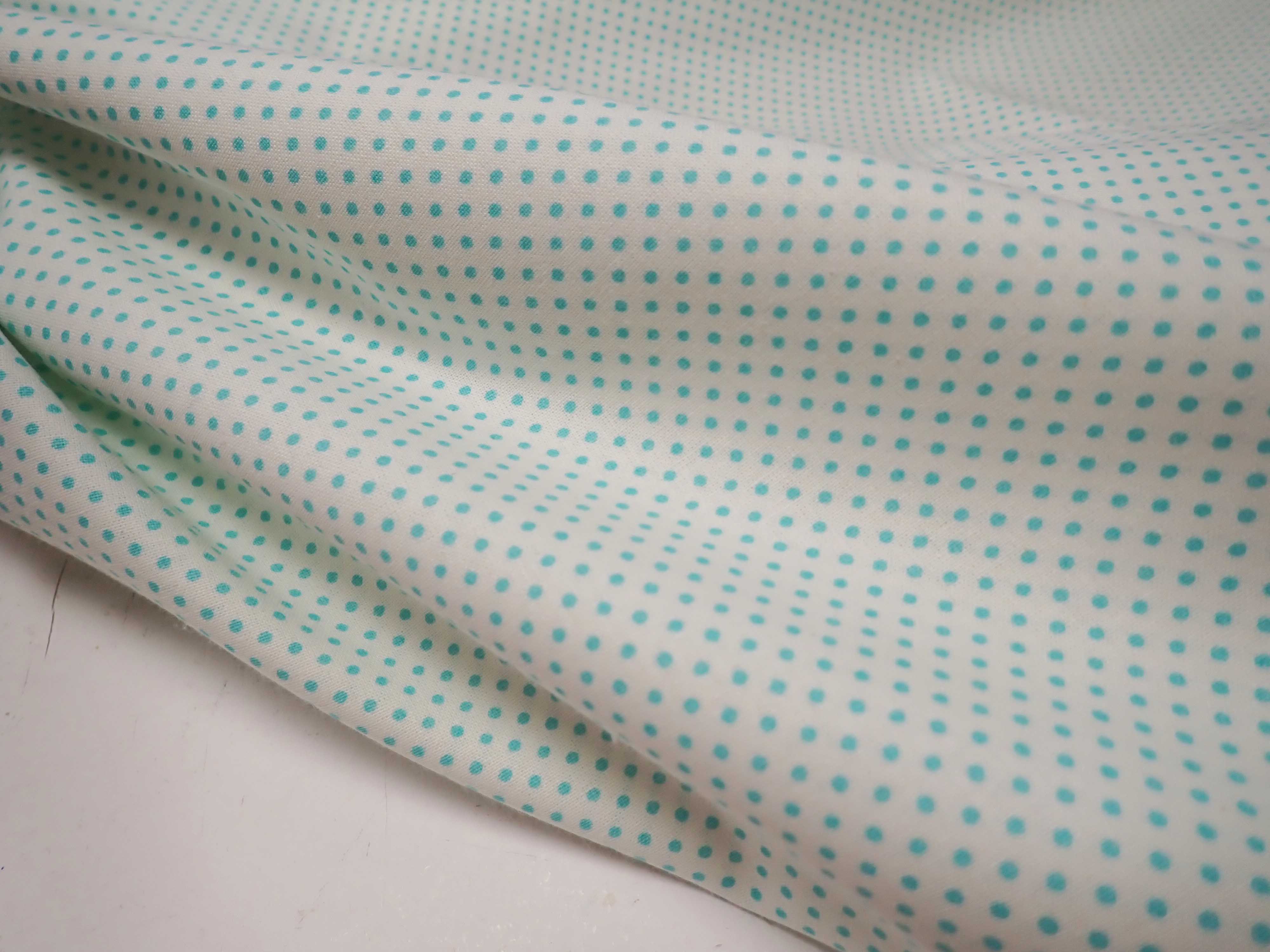 LÁTKA - MENTOLOVÝ PUNTÍK