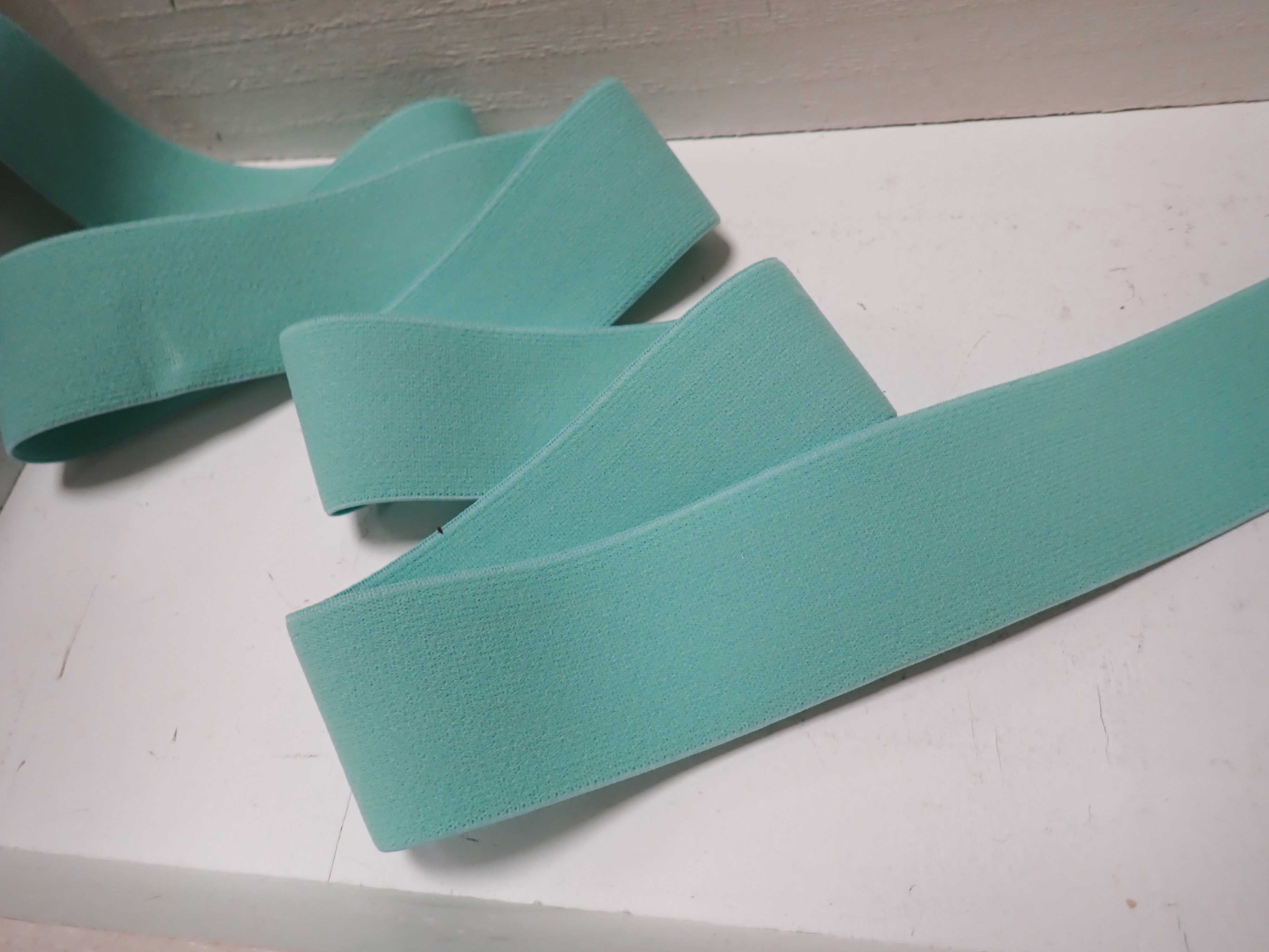 GUMA - PRUŽENKA - HLADKÁ - MENTOLOVÁ - ŠÍŘE 40 MM