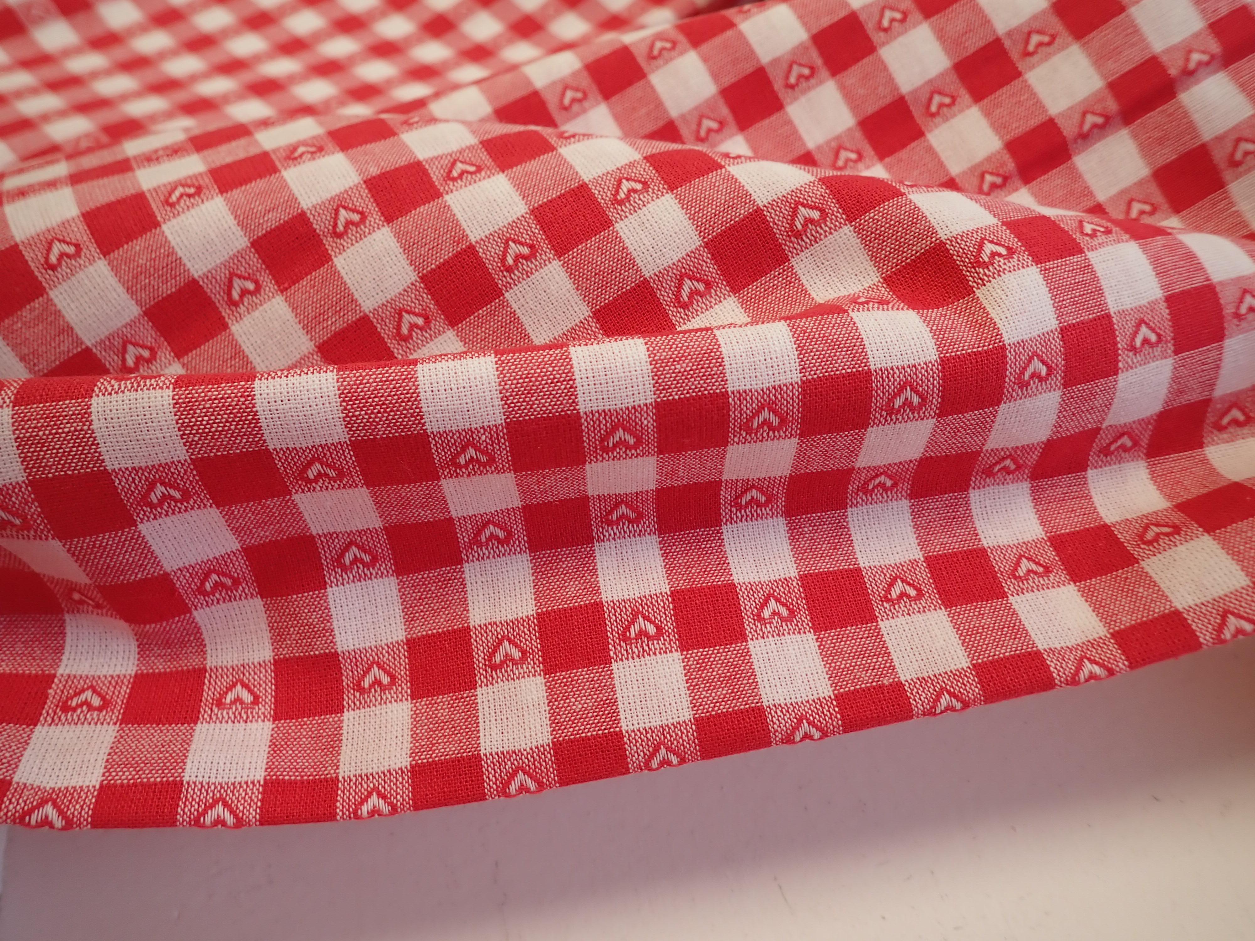 LÁTKA - ČERVENÁ KOSTIČKA + SRDÍČKO - KANAFAS