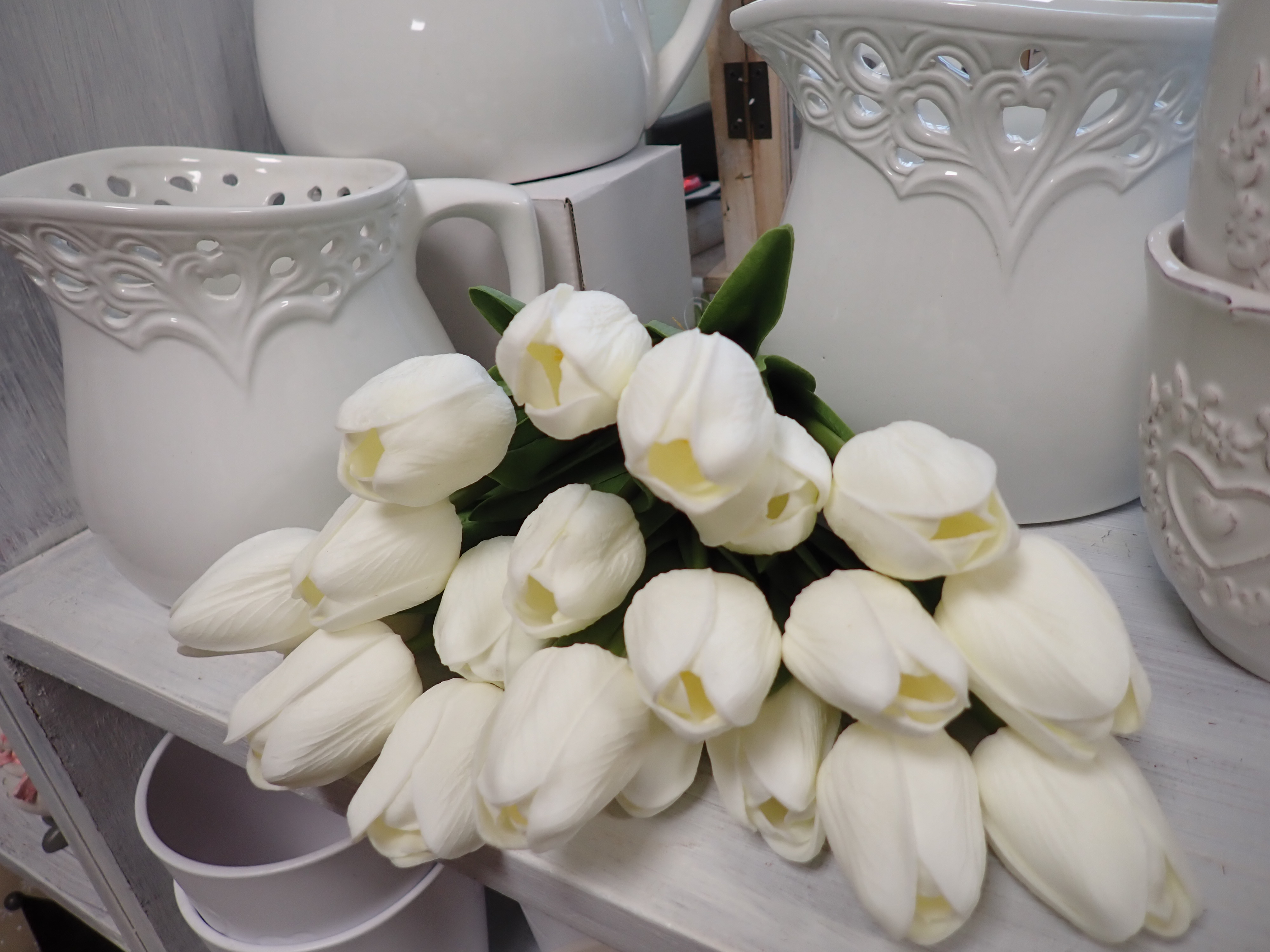 DEKORACE - TULIPÁN - BÍLÝ