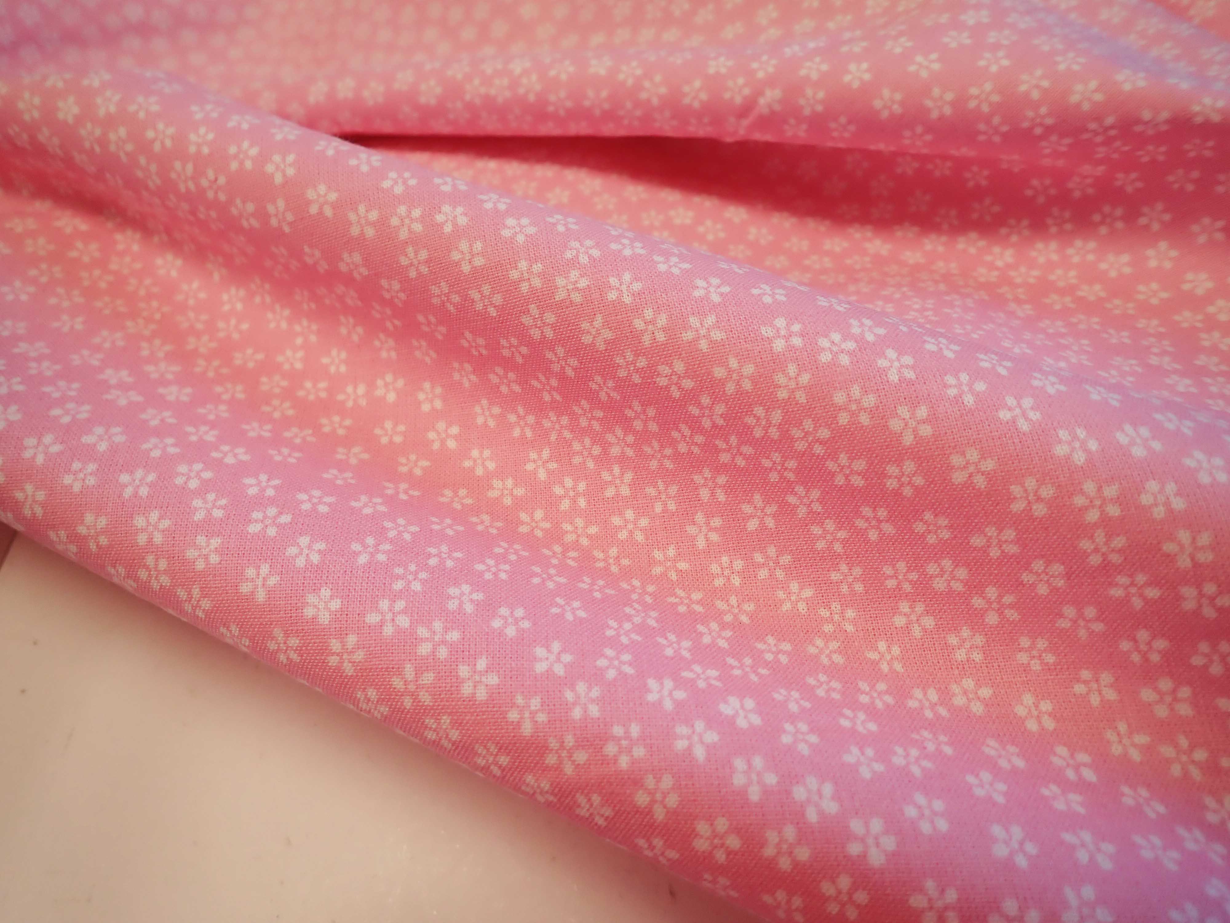 LÁTKA - RŮŽOVÁ + BÍLÉ KYTIČKY