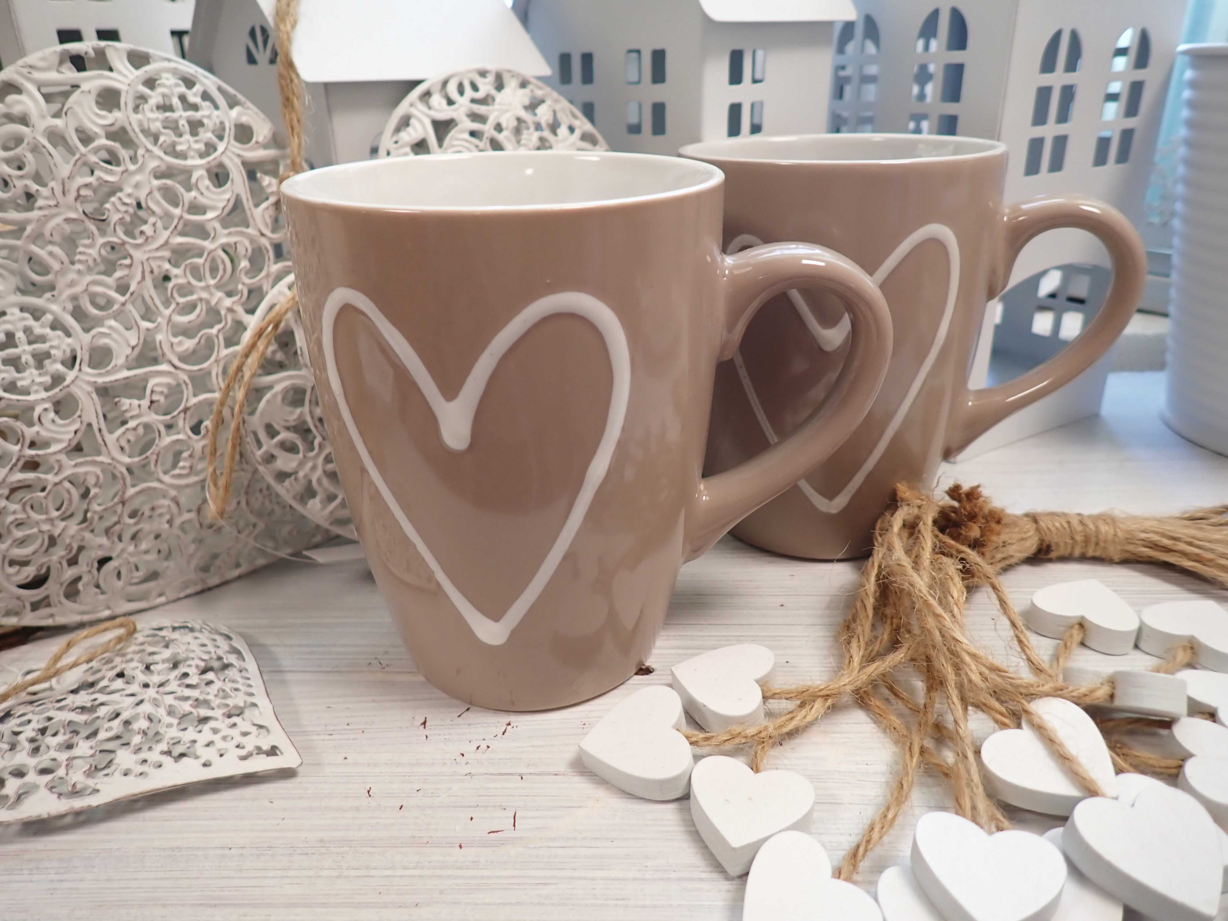 HRNEK - BÉŽOVÝ + SRDÍČKO