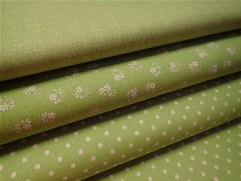 LÁTKA - PASTELOVĚ ZELENÁ + BÍLÉ KYTIČKY