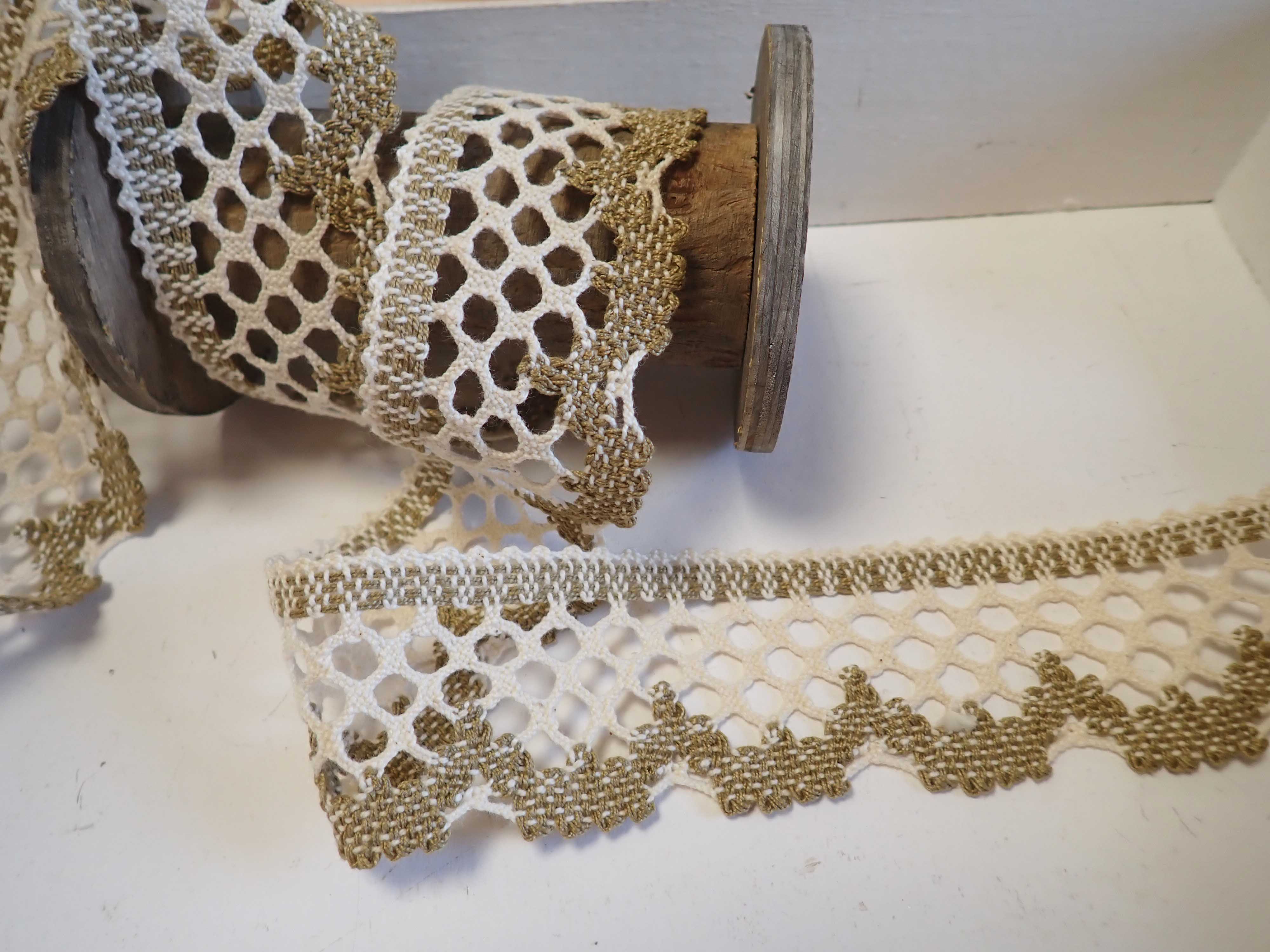 krajka - paličkovaná - PŘÍRODNÍ + BÉŽOVÁ