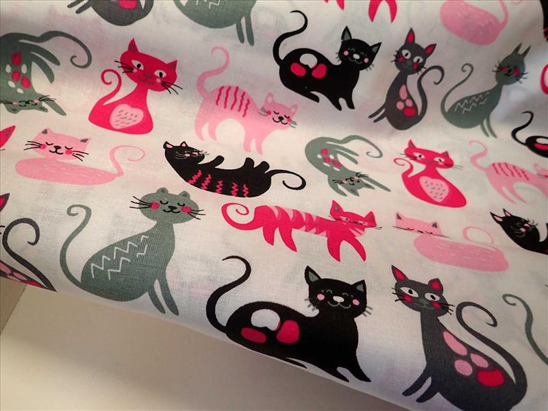 LÁTKA - BÍLÁ + KOČKY