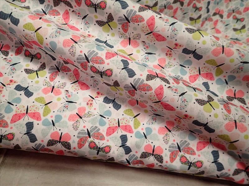 LÁTKA - FOTOTISK - MOTÝLCI