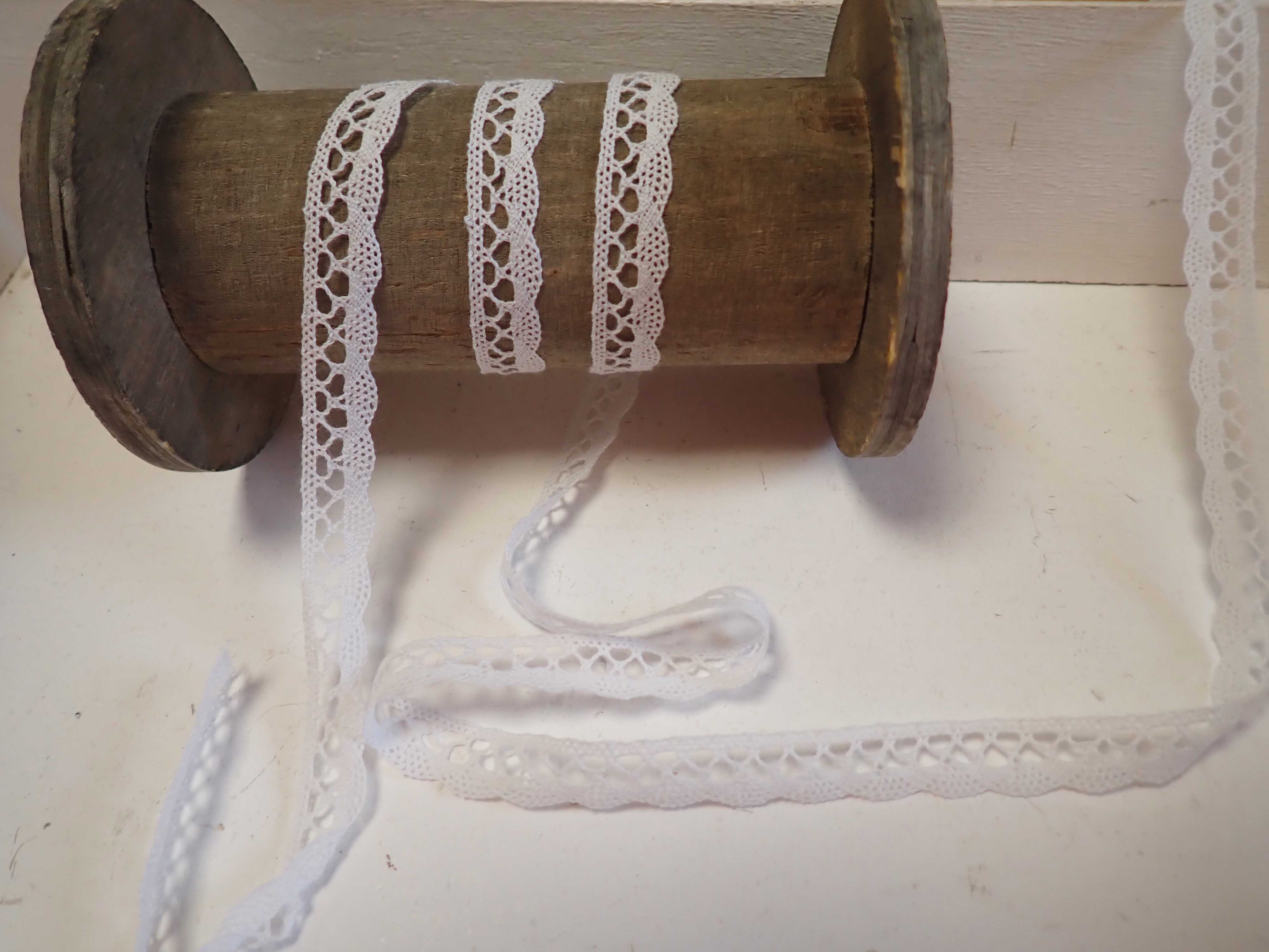 krajka - paličkovaná - bavlněná - šíře 10 mm