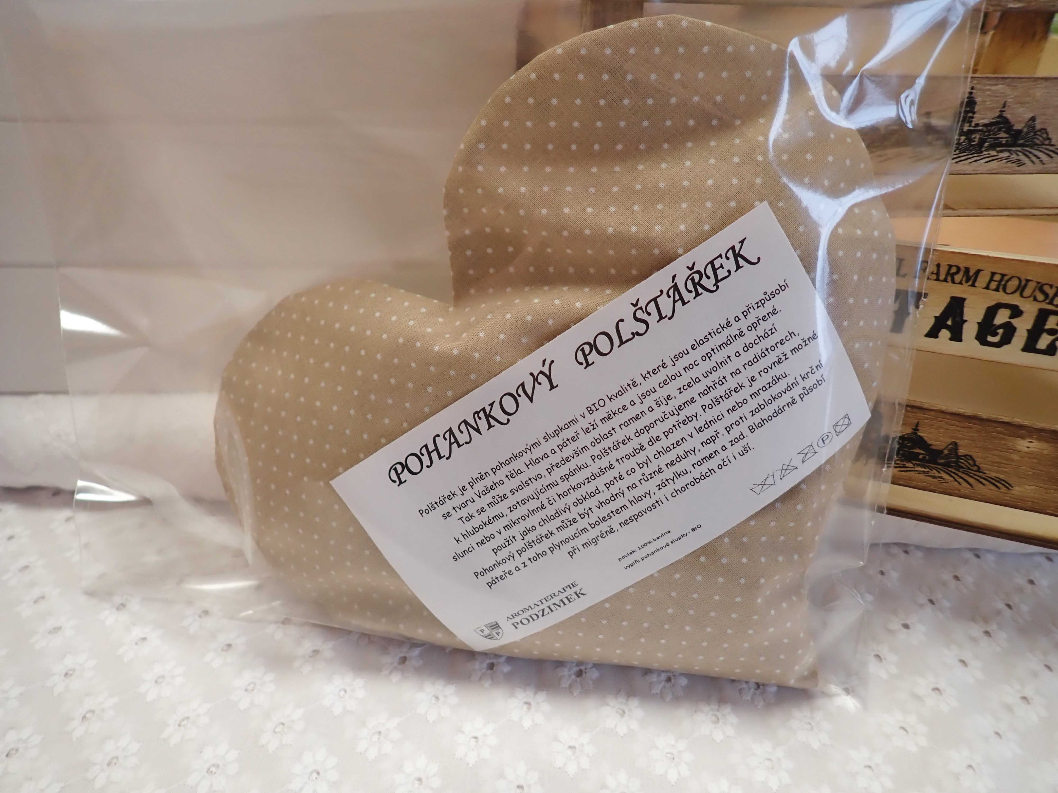 NAHŘÍVACÍ POHANKOVÝ POLŠTÁŘEK - SRDÍČKO