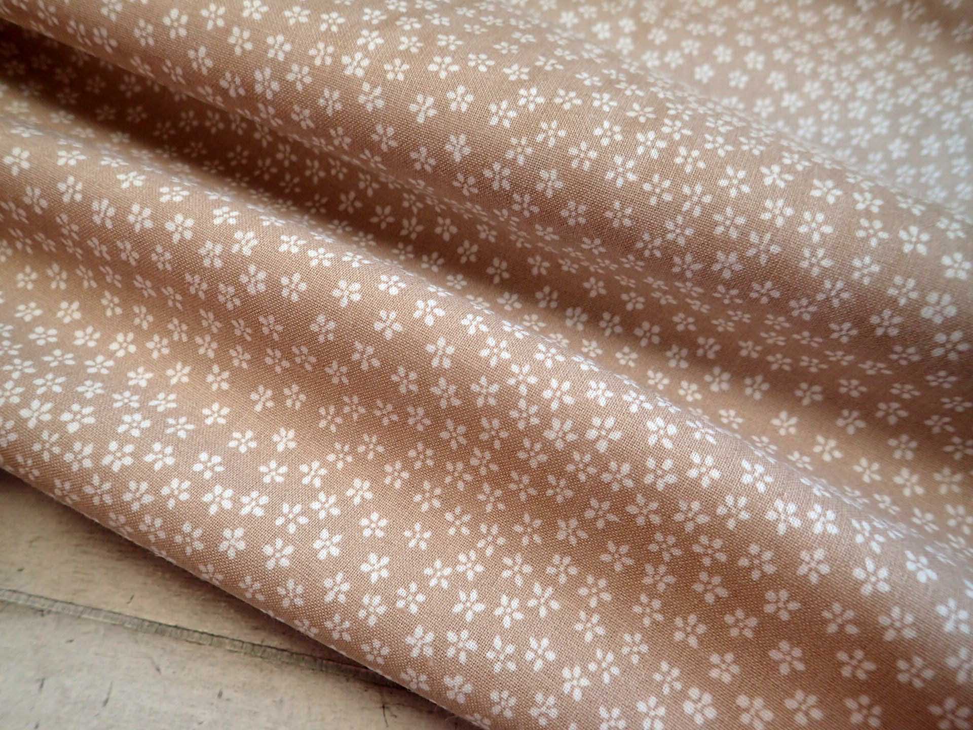 LÁTKA - BÉŽOVÁ - KYTIČKY