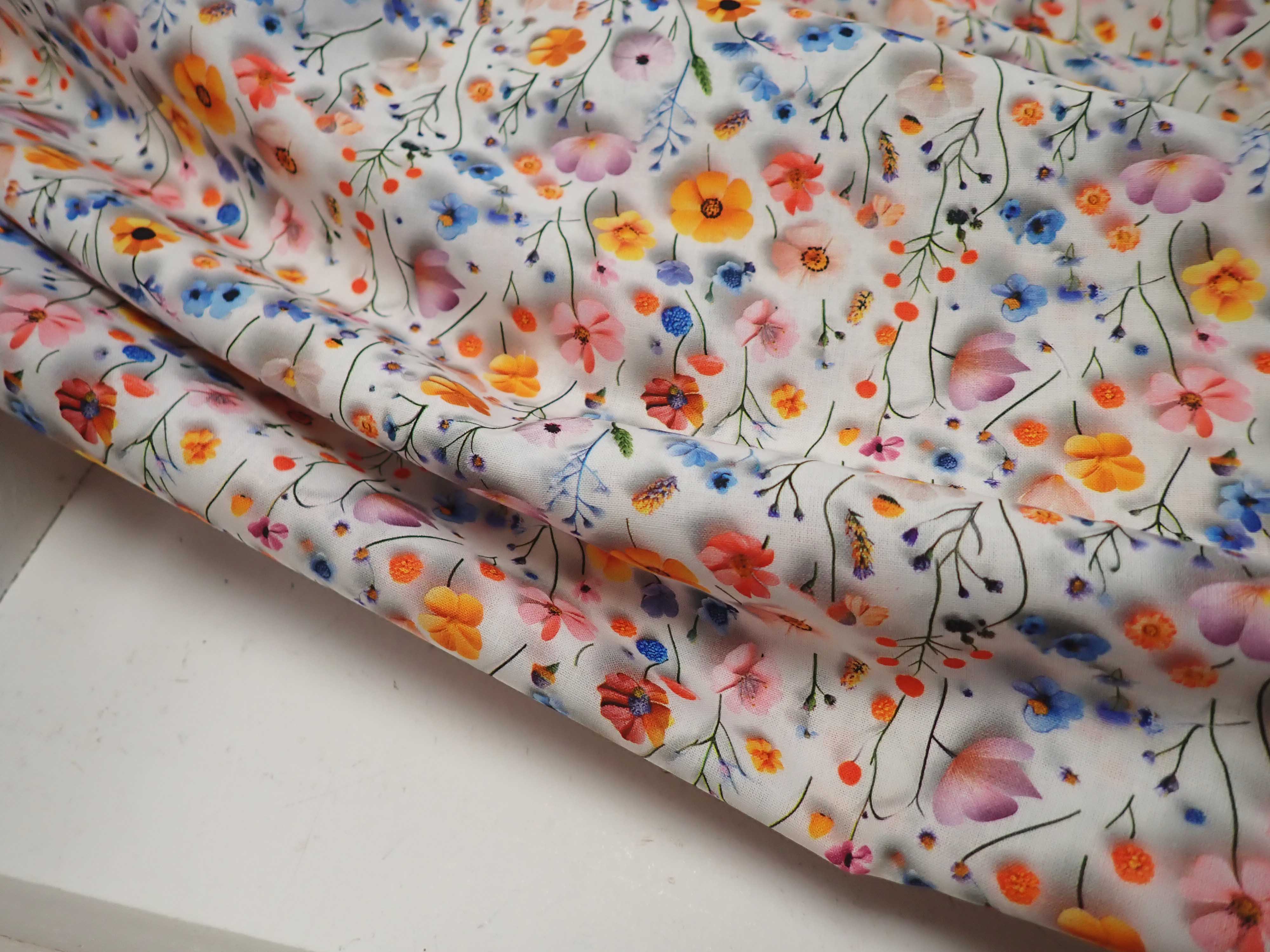 LÁTKA - POPELÍN - FOTOTISK - KYTIČKY