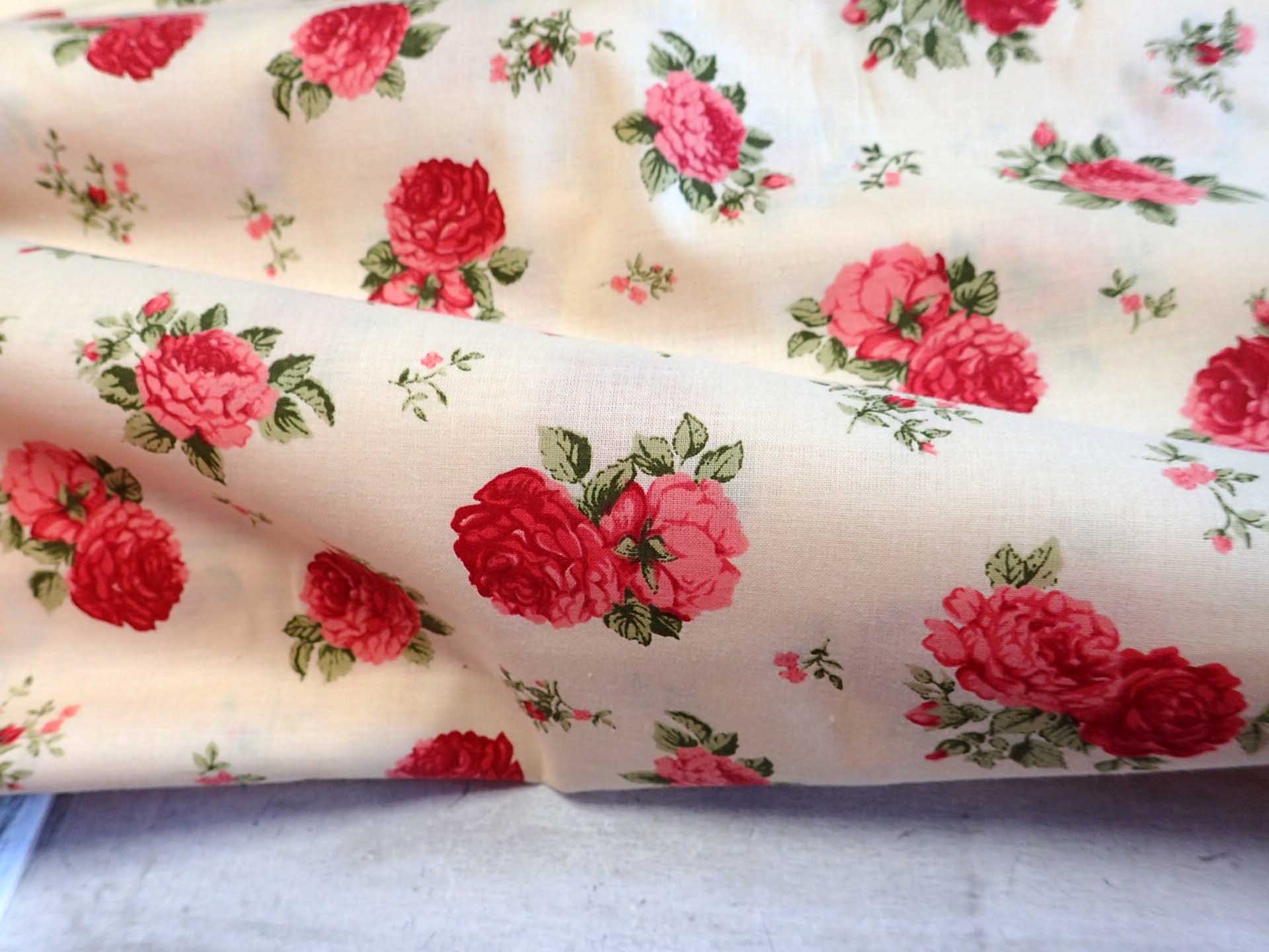 LÁTKA - BORDO RŮŽIČKY