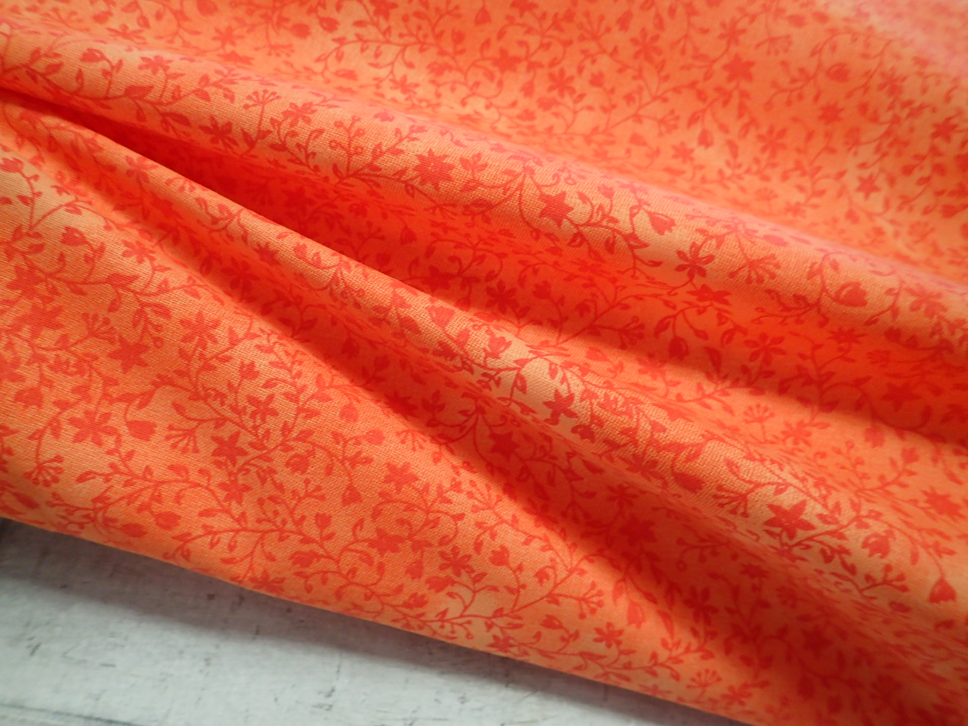 LÁTKA - ORANŽOVÁ - KYTIČKY