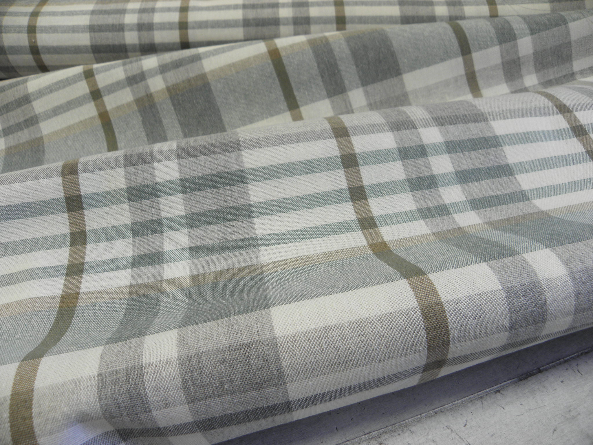 LÁTKA - REŽNÁ KOSTKA