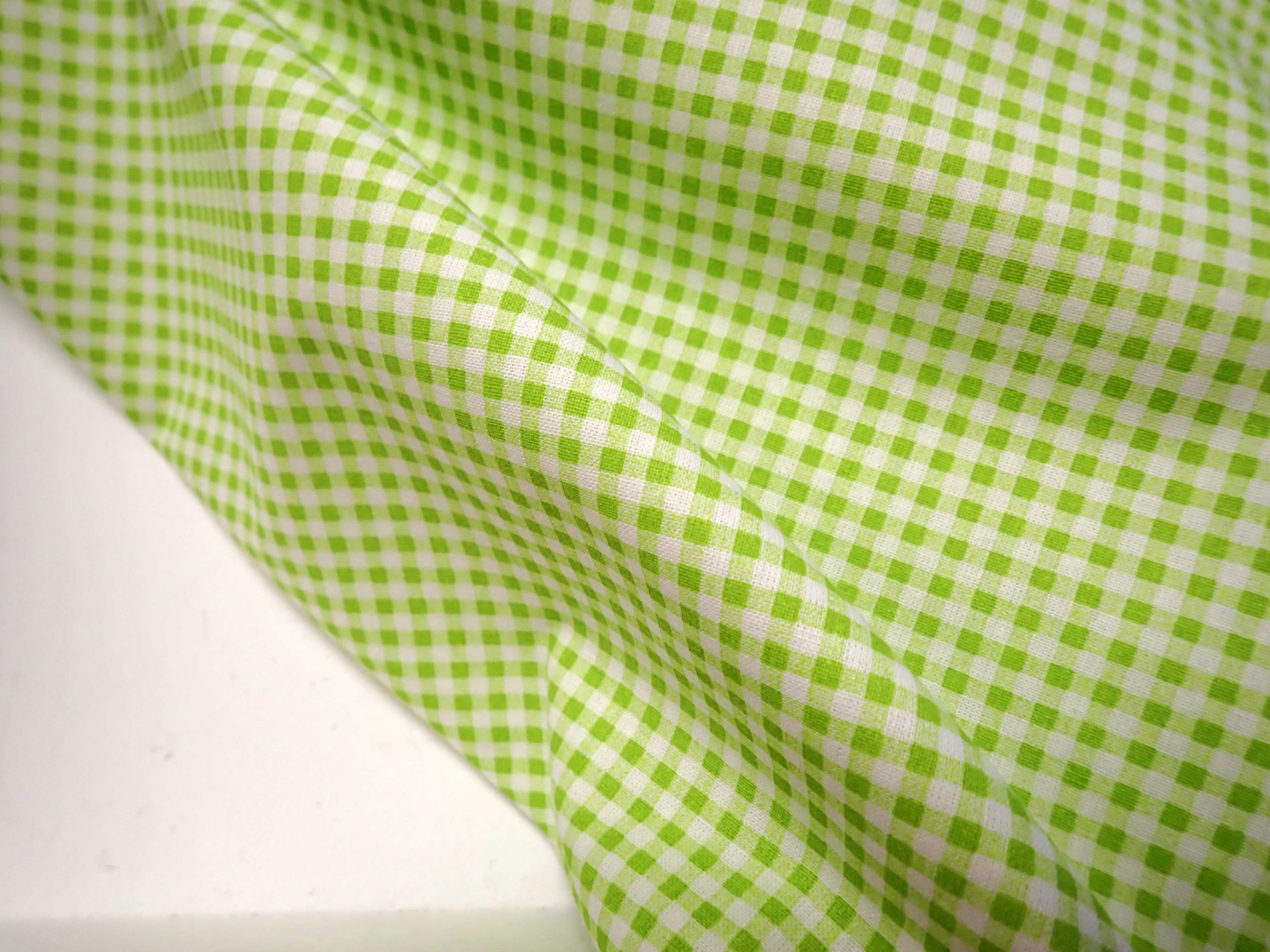 LÁTKA - JARNÍ ZELENÁ KOSTIČKA