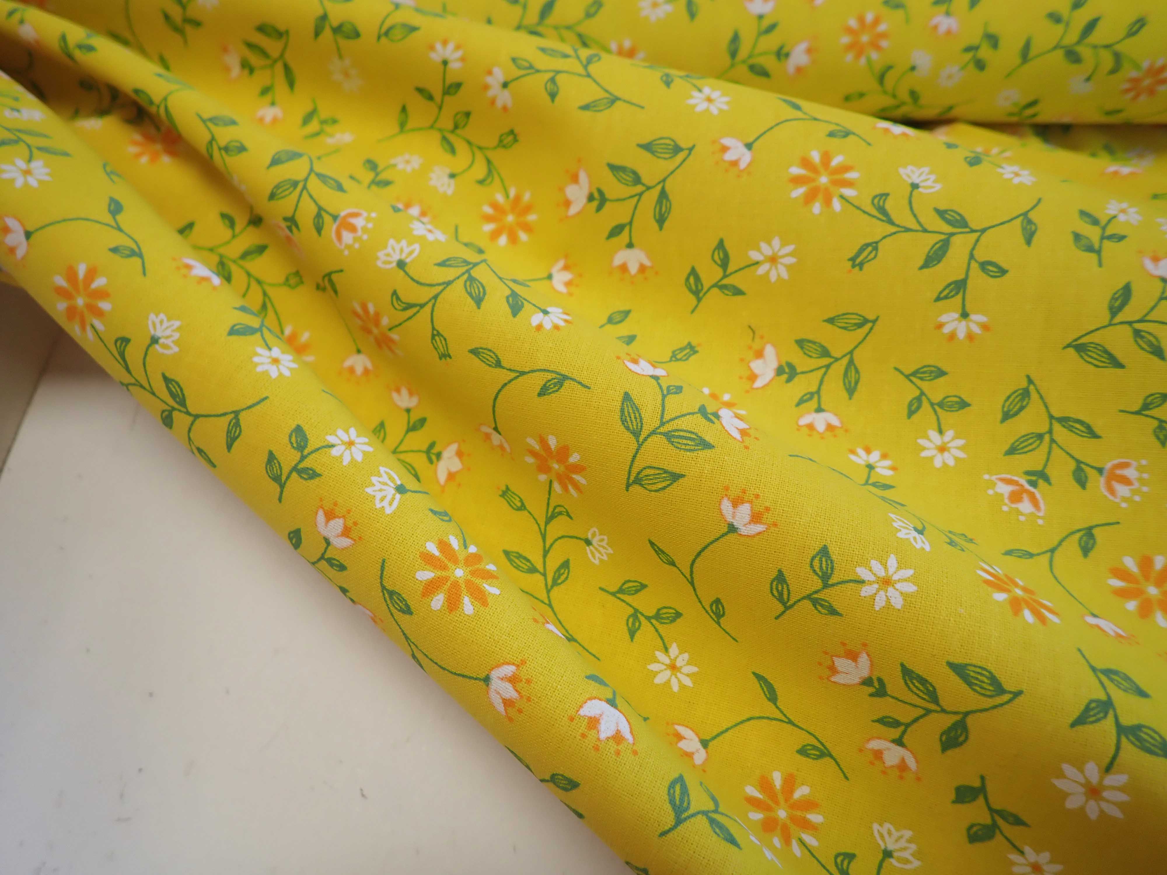 LÁTKA - ŽLUTÁ + KYTIČKY