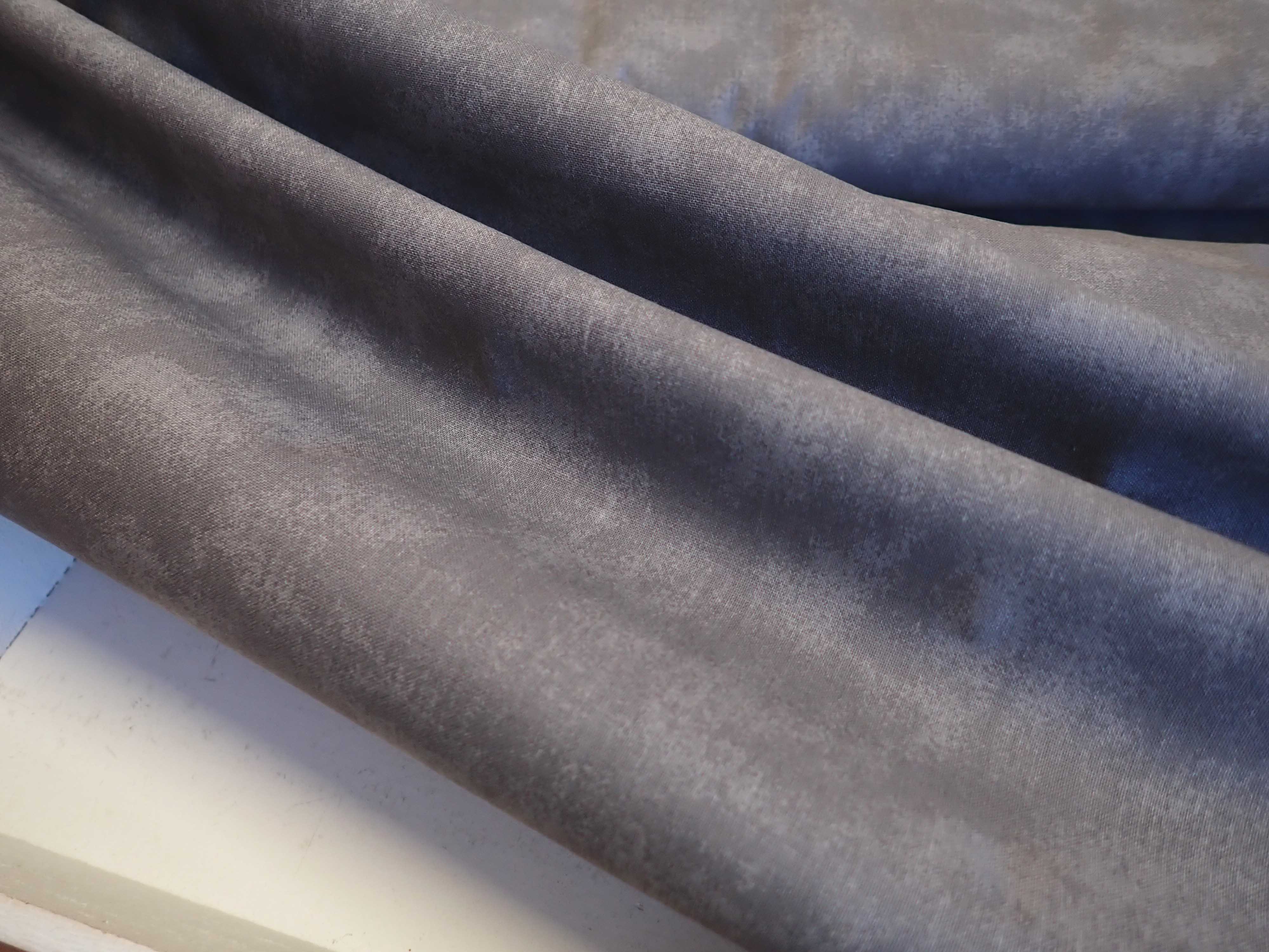 LÁTKA - TMAVĚ ŠEDÝ MRAMOR