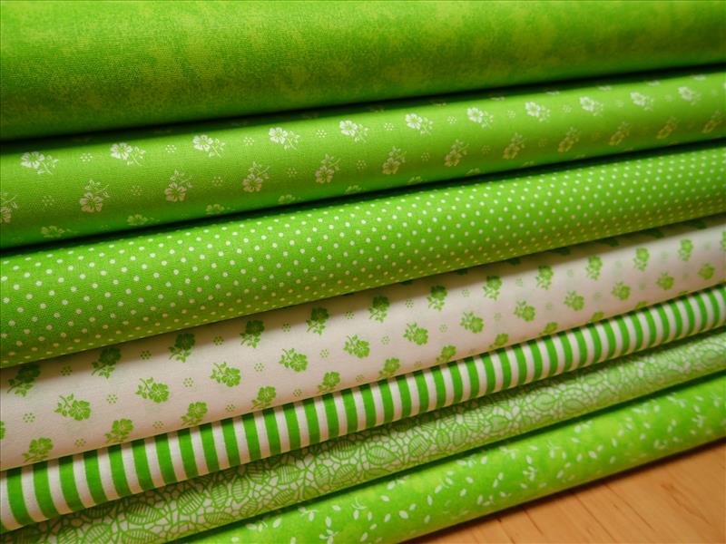 LÁTKA - JARNÍ ZELENÝ PUNTÍK