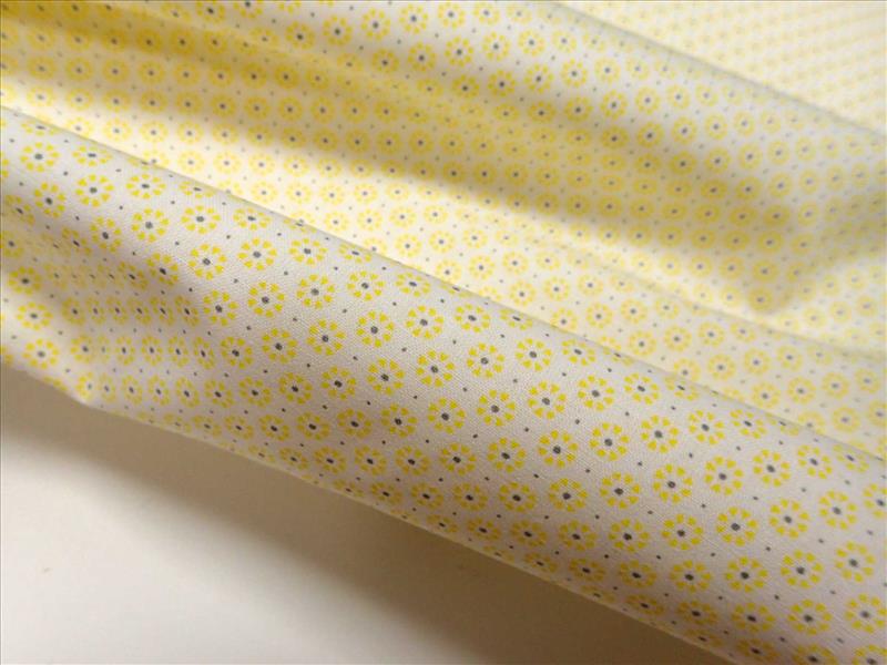 LÁTKA - BÍLÁ + ŽLUTOŠEDÉ KYTIČKY