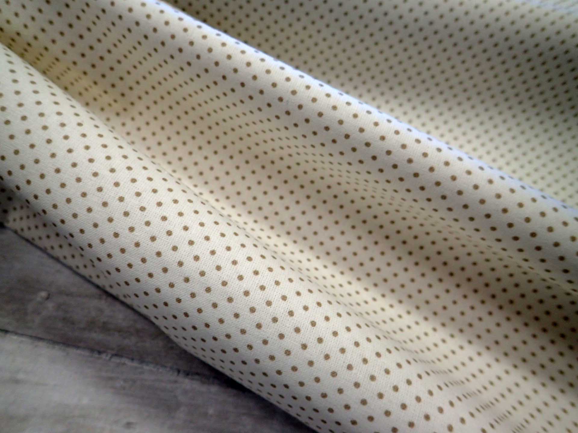 LÁTKA - BÍLÁ + BÉŽOVÉ PUNTÍKY