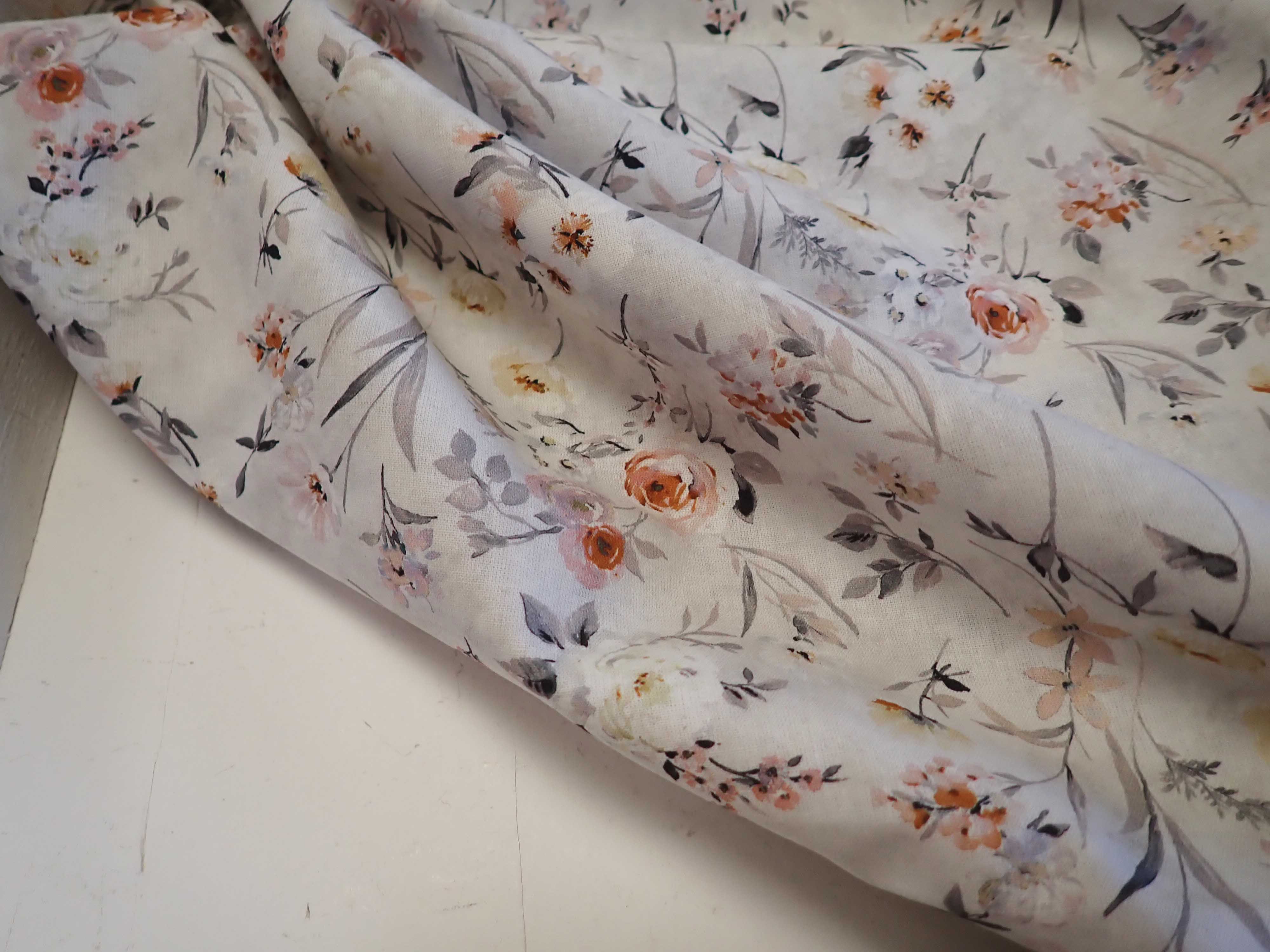 LÁTKA - POPELÍN - KVĚTY