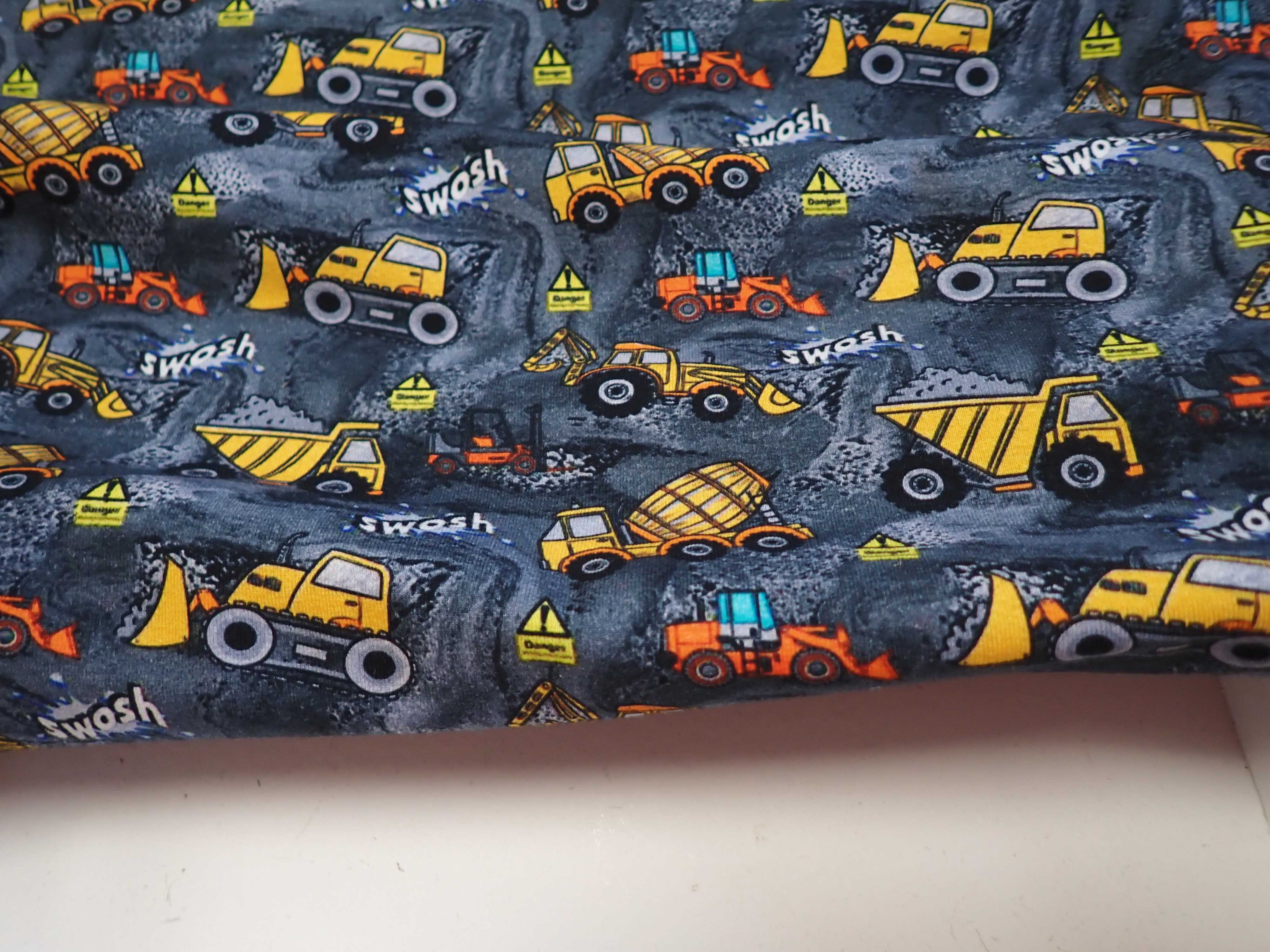 LÁTKA - TEPLÁKOVINA - FOTOTISK - STAVEBNÍ STROJE