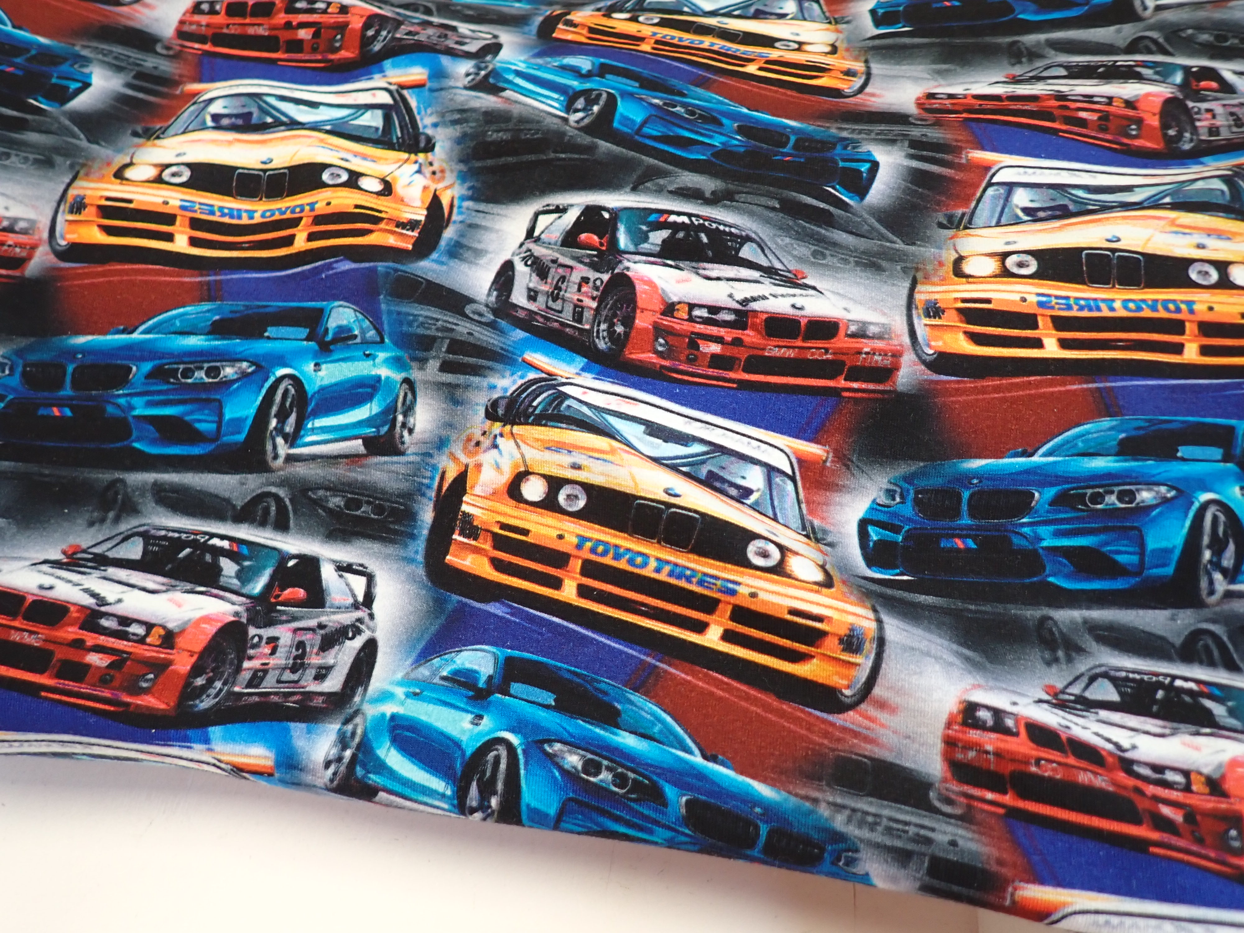 PLETENINA - JERSEY - FOTOTISK - AUTA - BMW