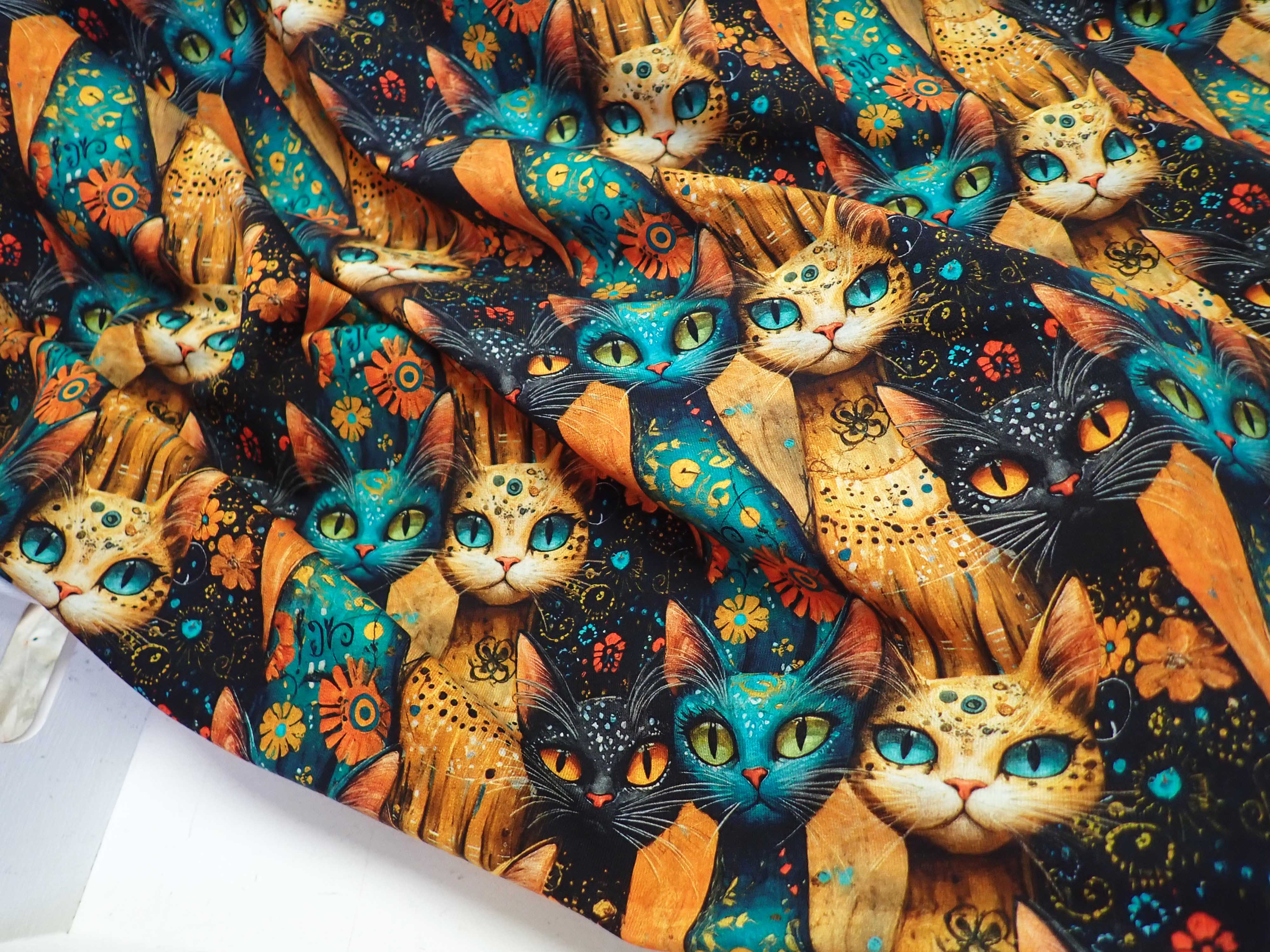 LÁTKA - TEPLÁKOVINA - FOTOTISK - KOČKY