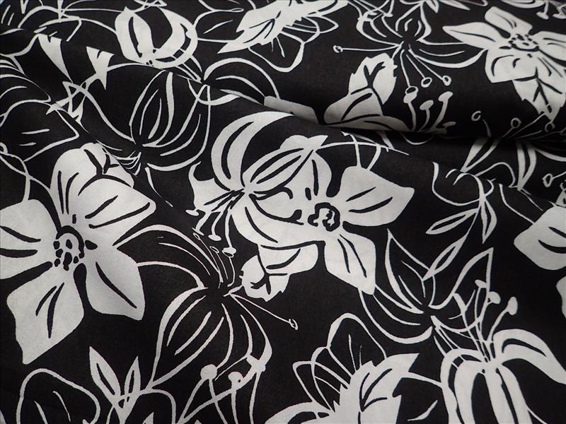 LÁTKA - ČERNÁ + BÍLÉ KVĚTY