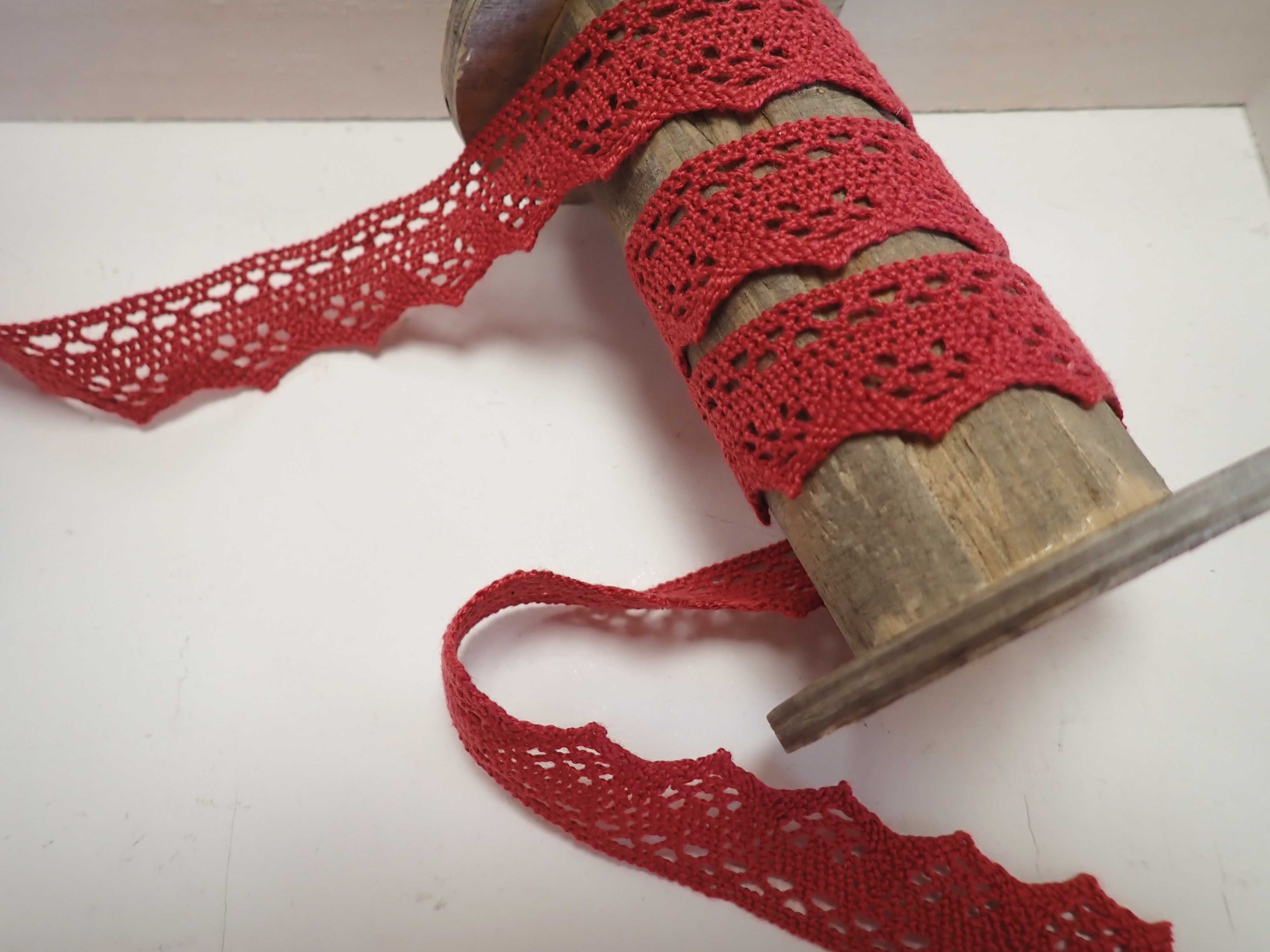 KRAJKA - PALIČKOVANÁ - BORDO