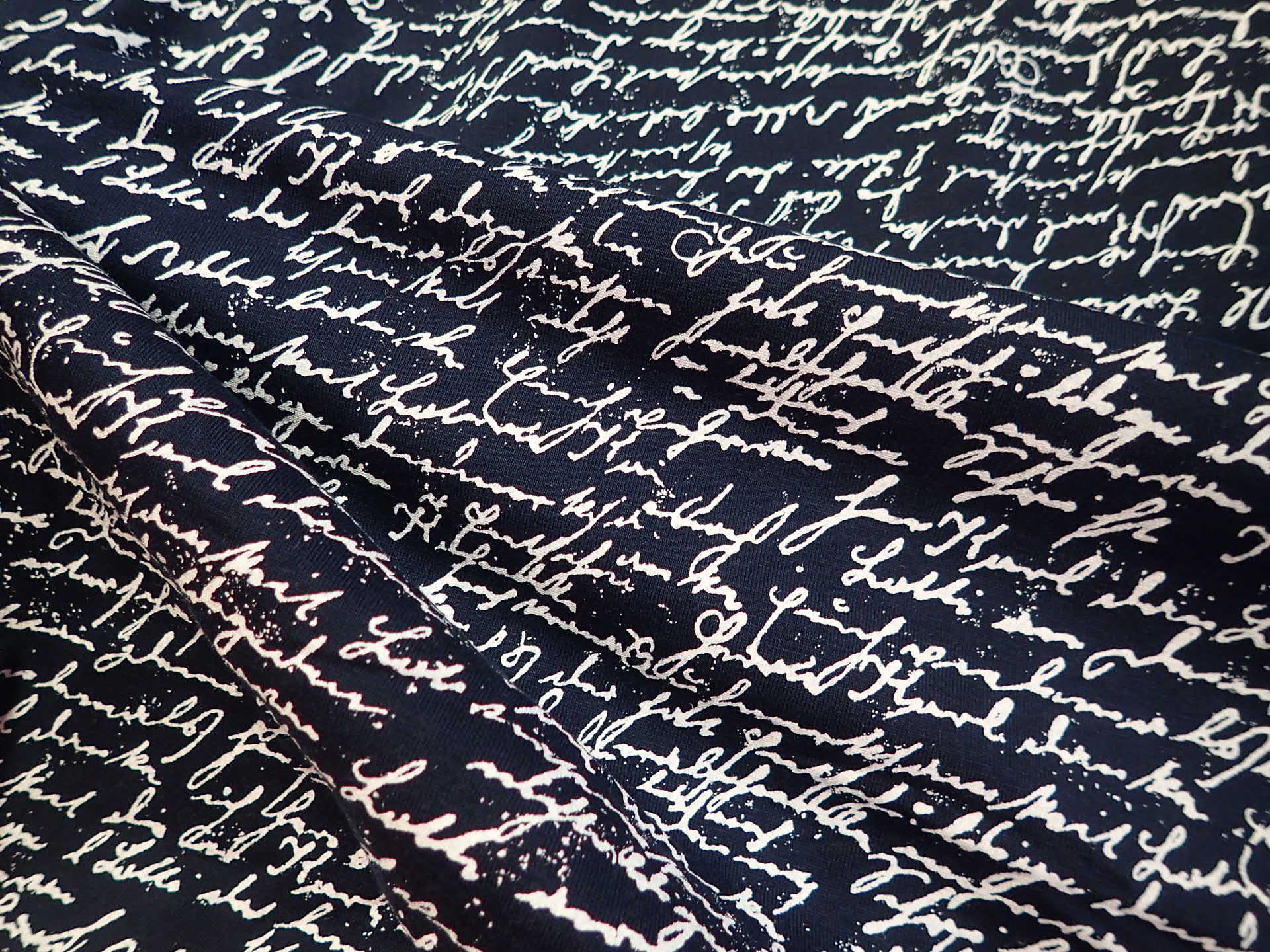 PLETENINA - JERSEY - TMAVĚ MODRÁ + BÍLÉ PÍSMO