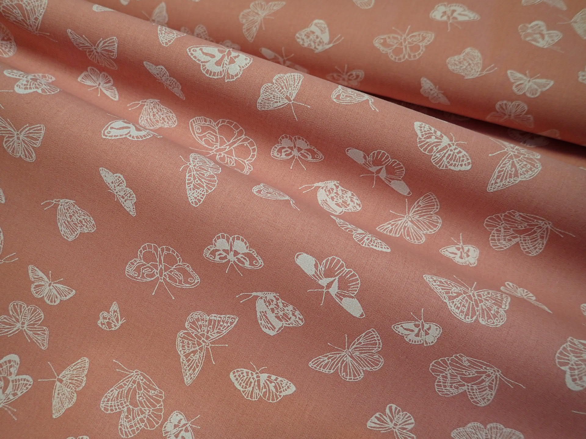 LÁTKA - STARORŮŽOVÁ + MOTÝLCI