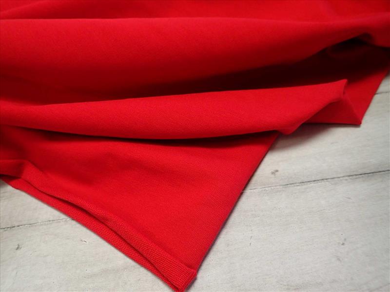 TEPLÁKOVINA - ČERVENÁ JEDNOBAREVNÁ