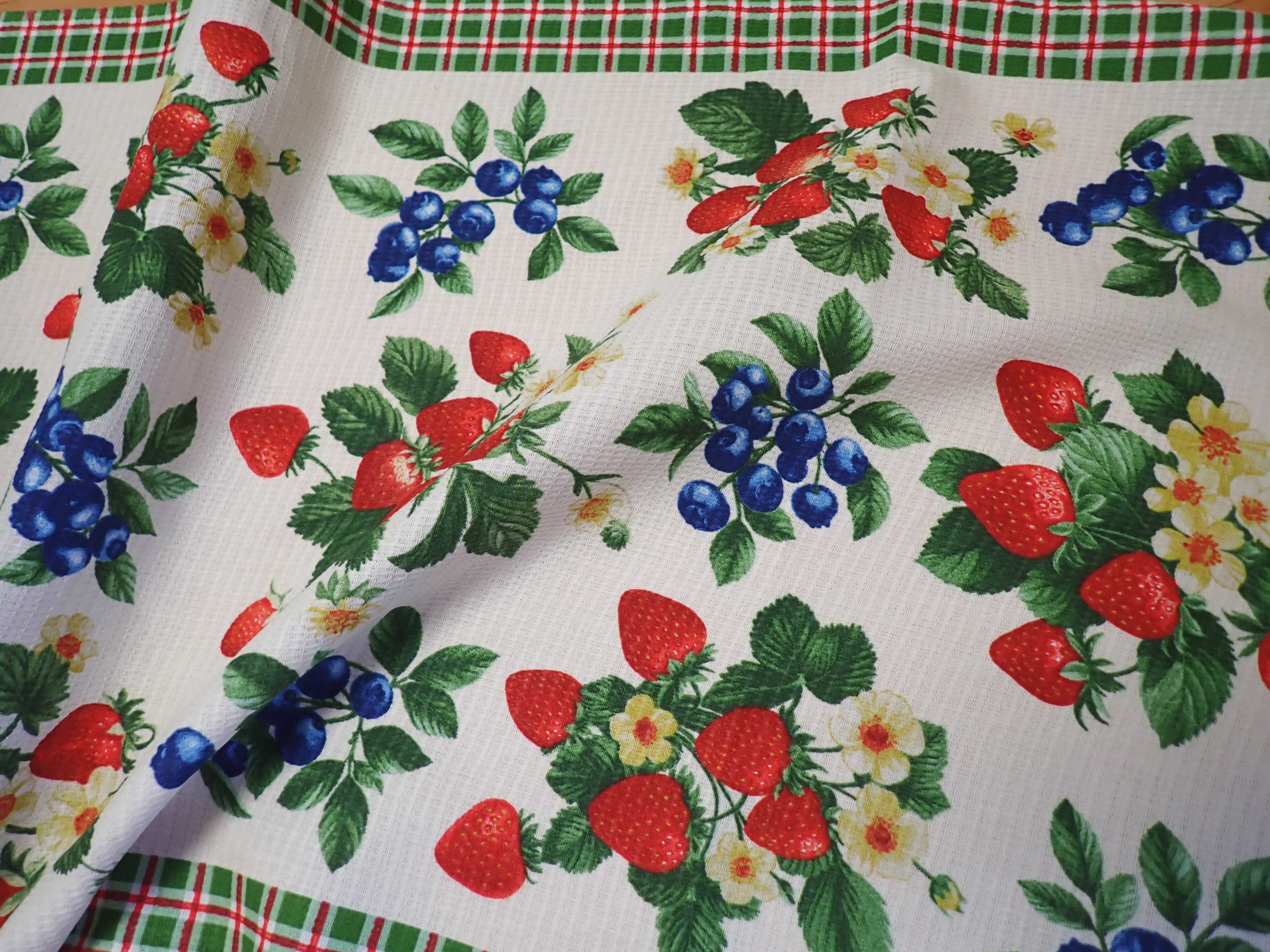 LÁTKA - VAFLE - UTĚRKOVINA - OVOCE