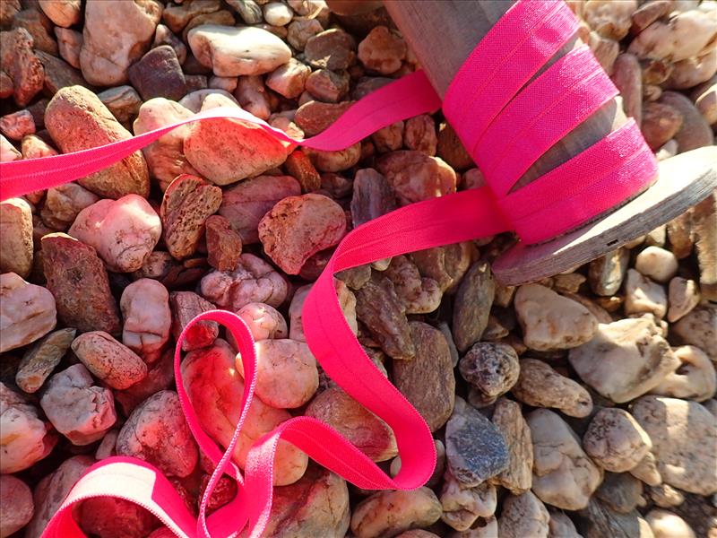 ELASTICKÝ ŠIKMÝ PROUŽEK - NEONOVĚ RŮŽOVÝ - ŠÍŘE 20 MM