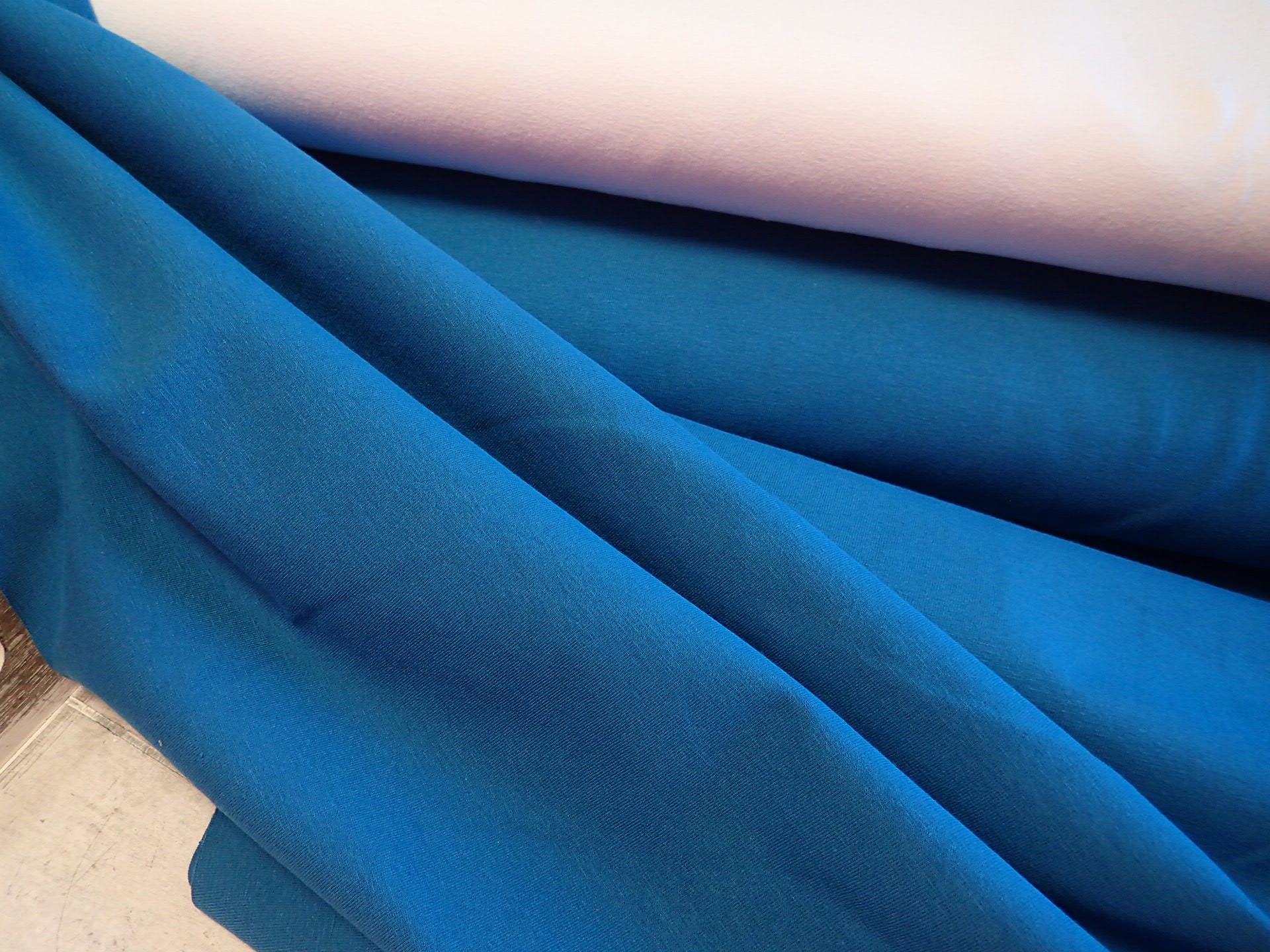 PLETENINA - JERSEY - PETROLEJOVÁ