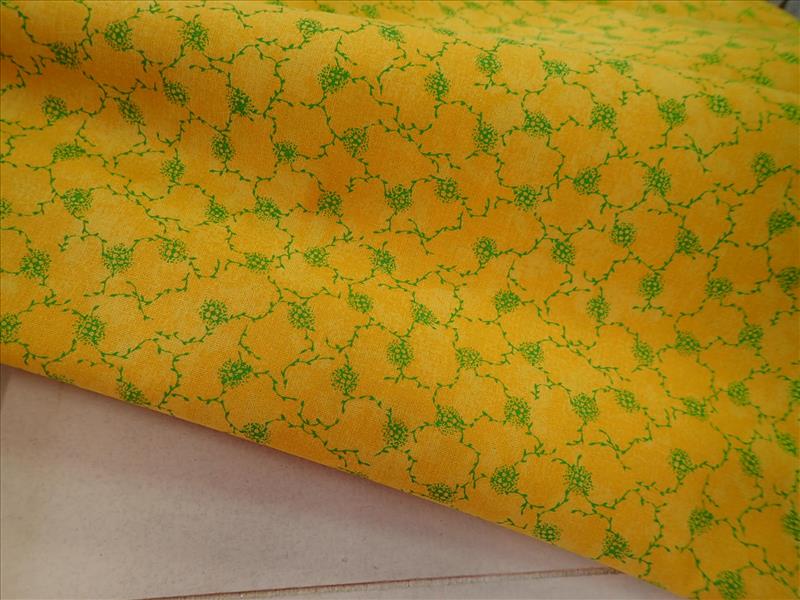 LÁTKA - ŽLUTÝ MRAMOR + ZELENÉ KYTIČKY