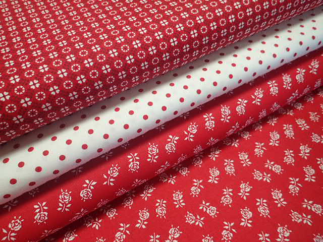 LÁTKA - ČERVENÁ + BÍLÉ KYTIČKY - RŮŽIČKY