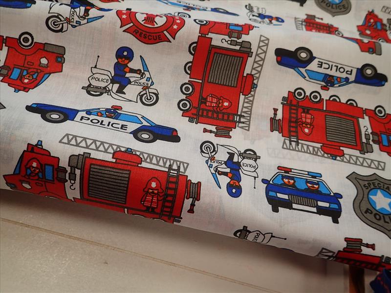 LÁTKA - HASIČI + POLICIE