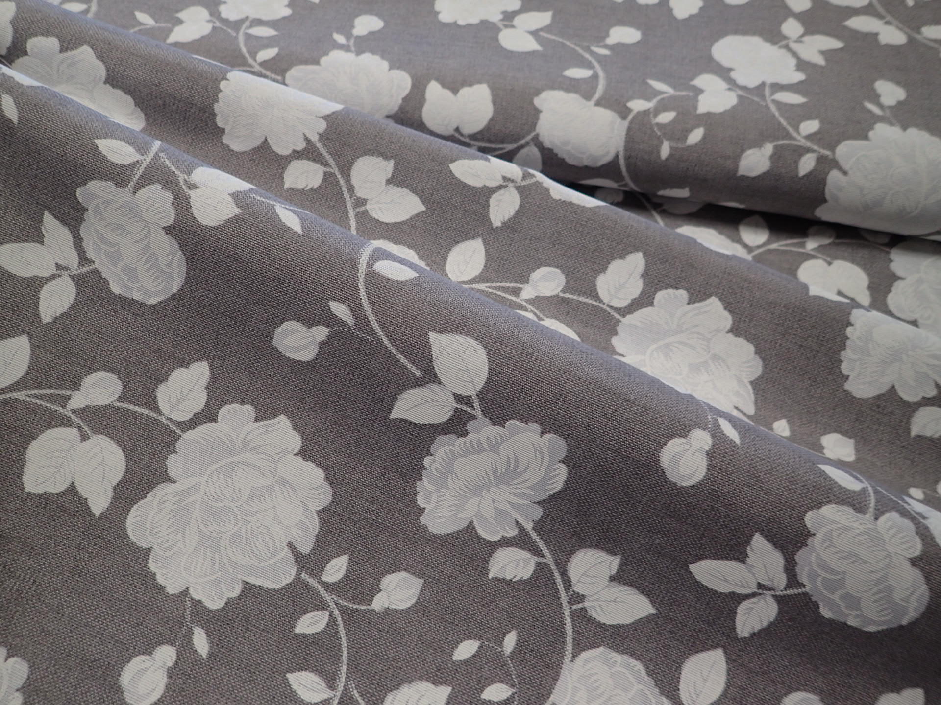 LÁTKA - POTAHOVKA - ŠEDÁ + RŮŽE