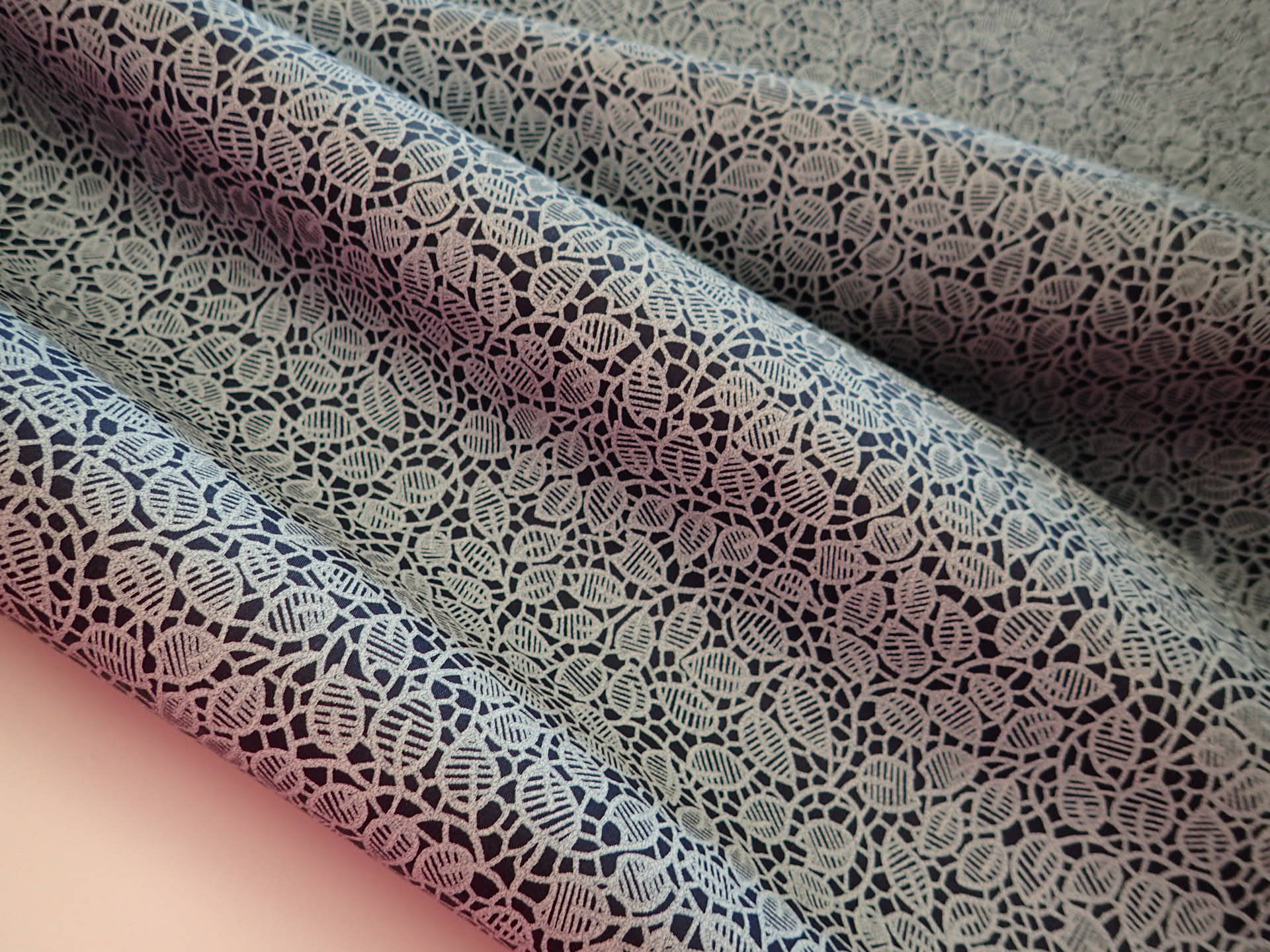 LÁTKA - TMAVĚ MODRÁ + BÍLÉ LÍSTEČKY