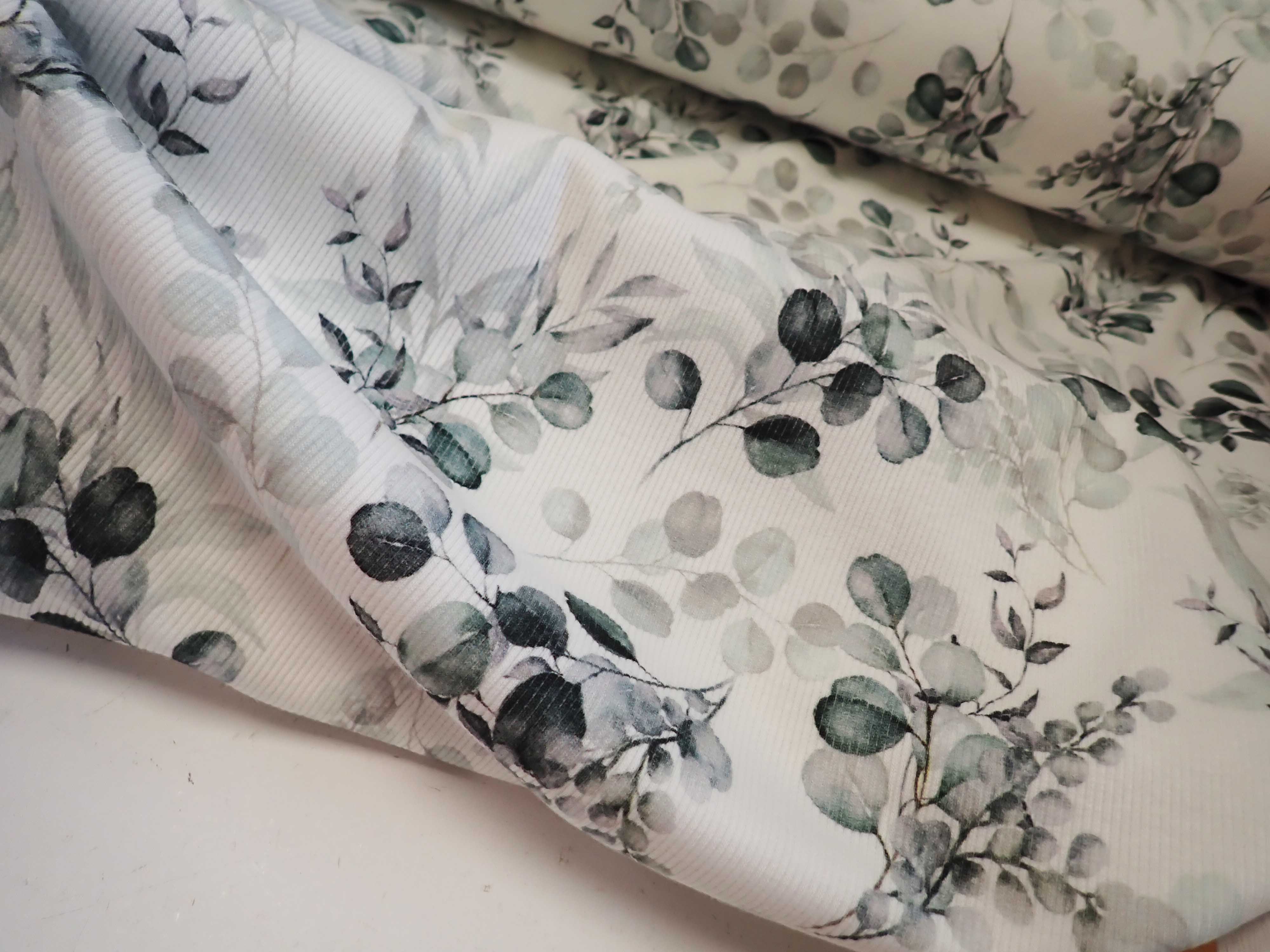 PLETENINA - JERSEY - FOTOTISK - EUKALYPTUS