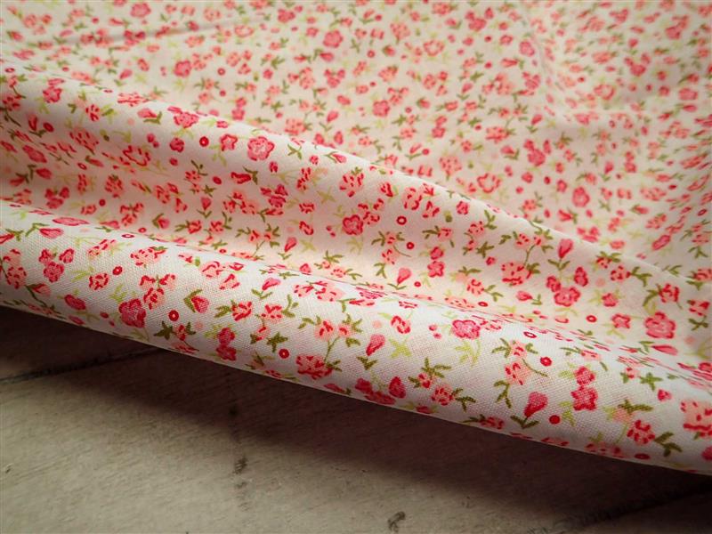 LÁTKA - RŮŽOVÉ KYTIČKY