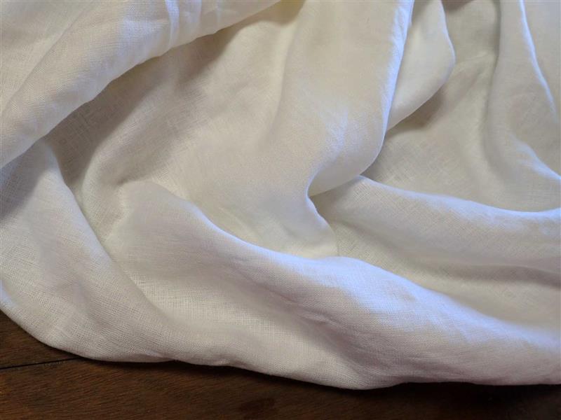 látka - LEN - BARVA BÍLÁ