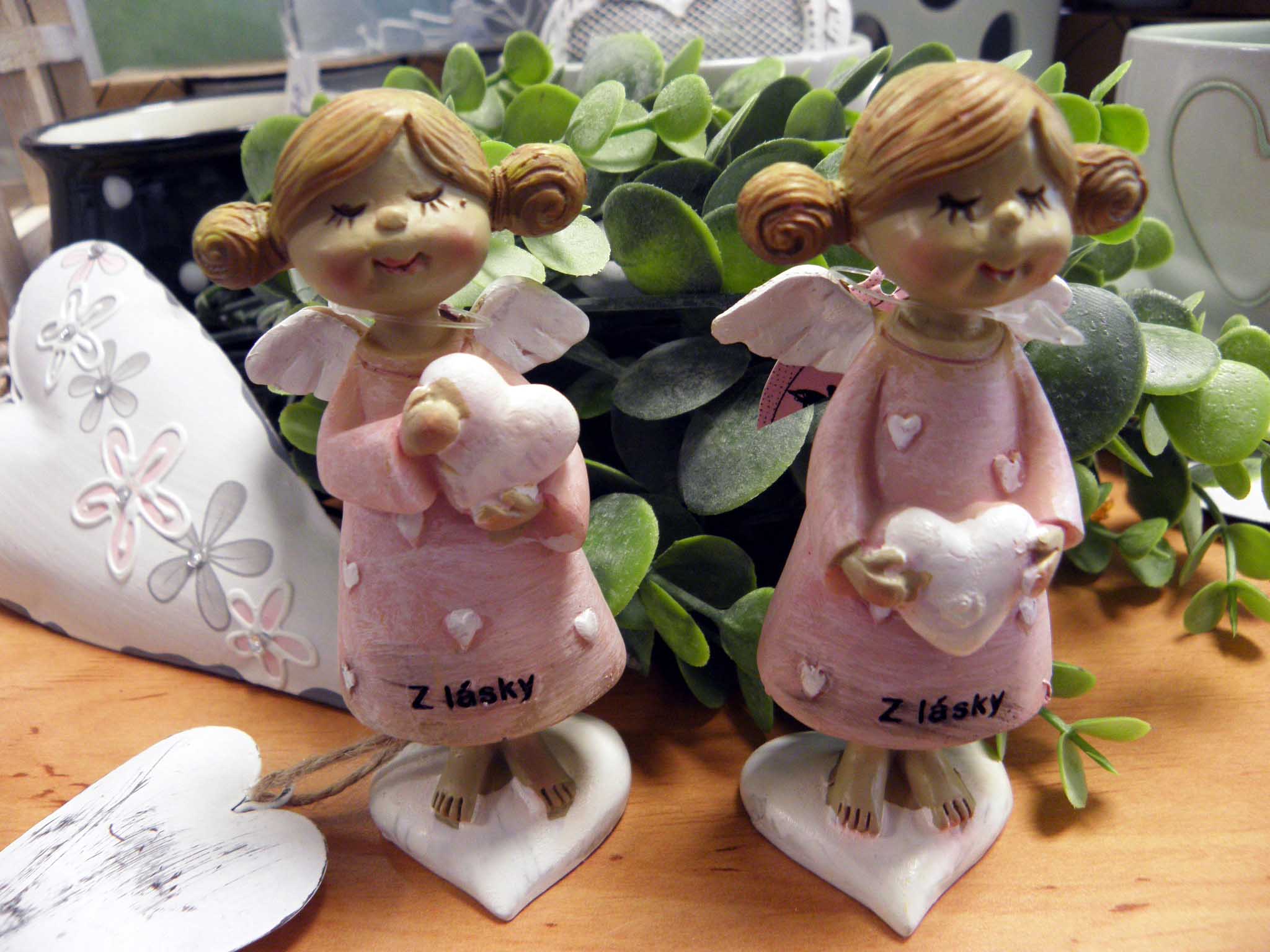 DEKORACE - ANDÍLEK - RŮŽOVÝ