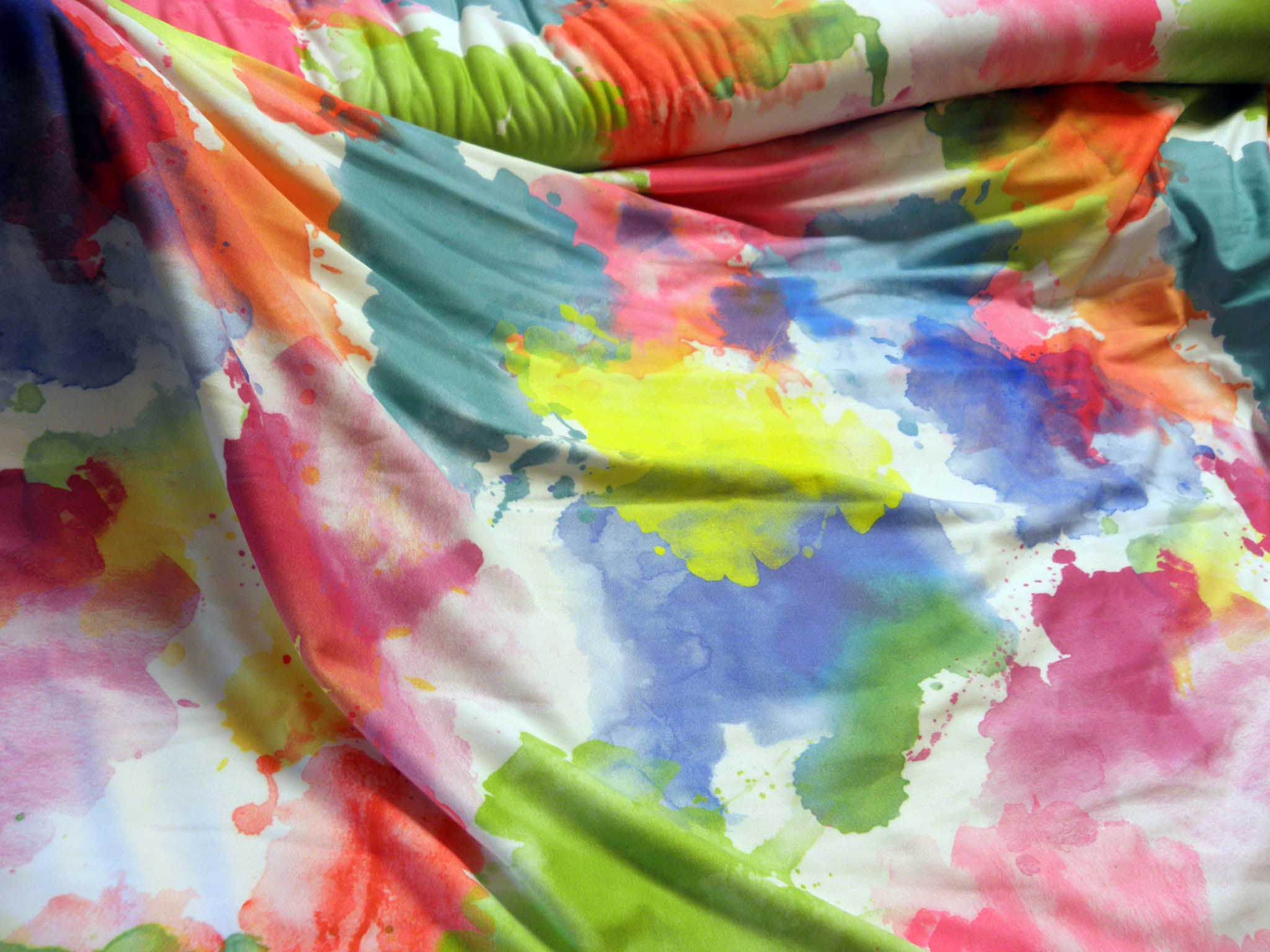 FUNKČNÍ ÚPLET - BAREVNÉ SKVRNY