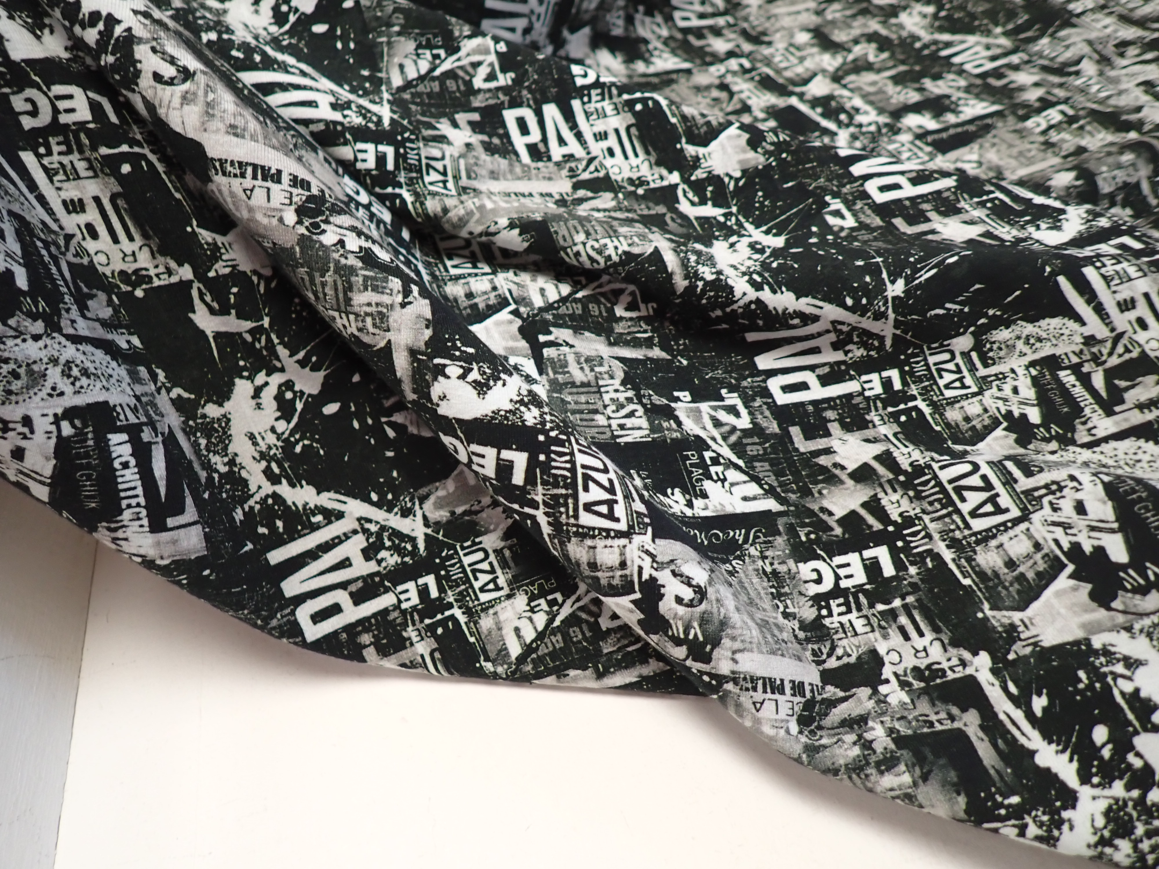 PLETENINA - JERSEY - FOTOTISK - PÍSMO - ČERNÁ + BÍLÁ