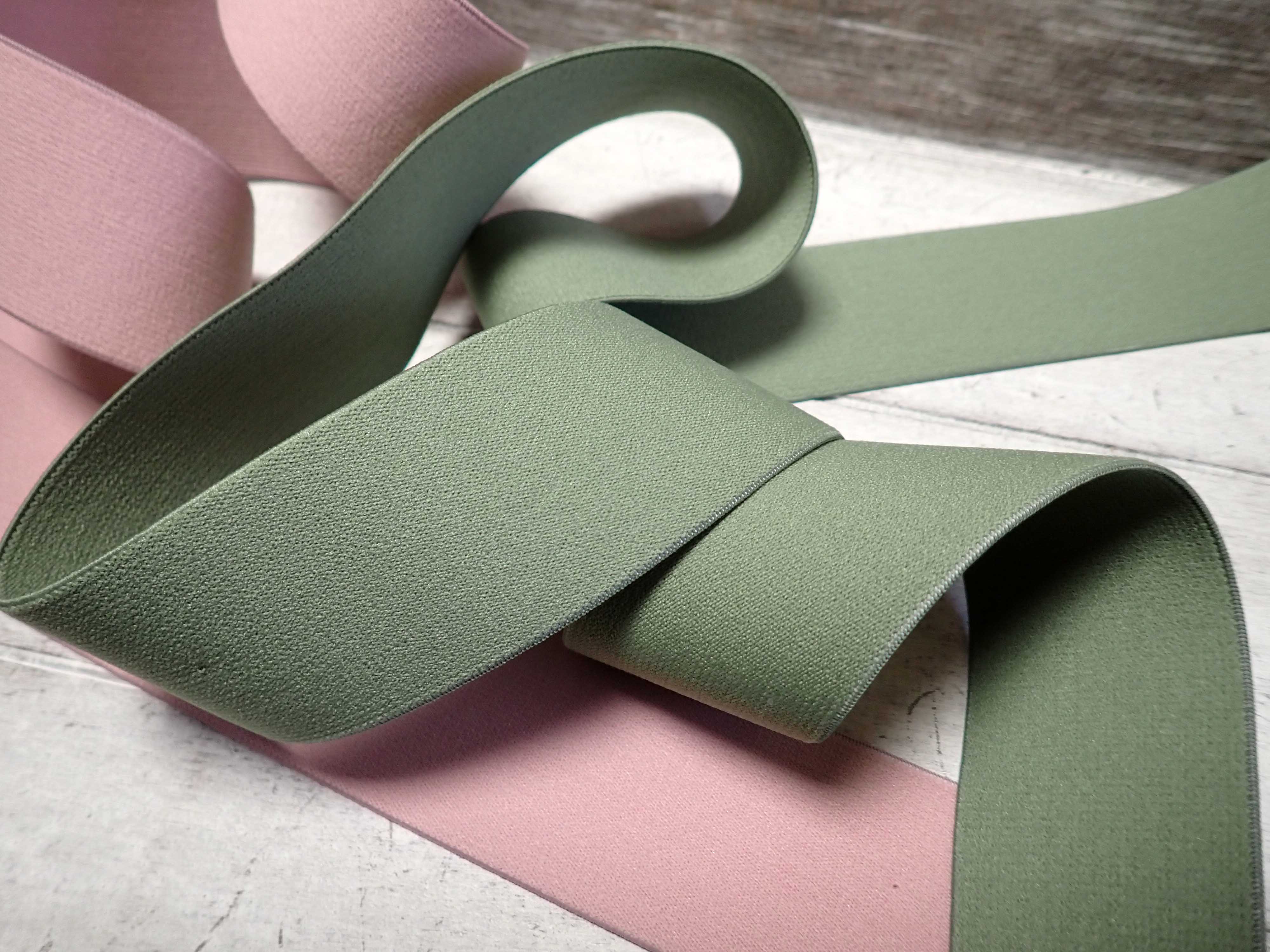 GUMA - PRUŽENKA - HLADKÁ ZELENÁ - ŠÍŘE 40 MM