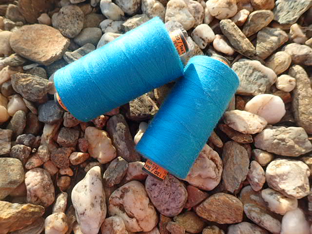 nit - TYRKYSOVÁ - AMANN - BELFIL S - 100% polyesterová - VYSOCEPEVNOSTNÍ - 1000 m