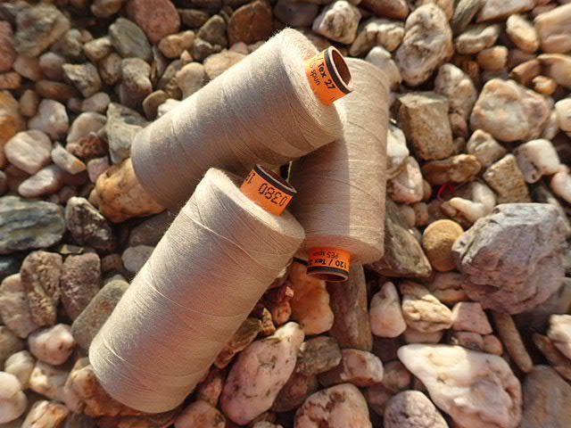 nit - BÉŽOVÁ - AMANN - BELFIL S - 100% polyesterová - VYSOCEPEVNOSTNÍ - 1000 m